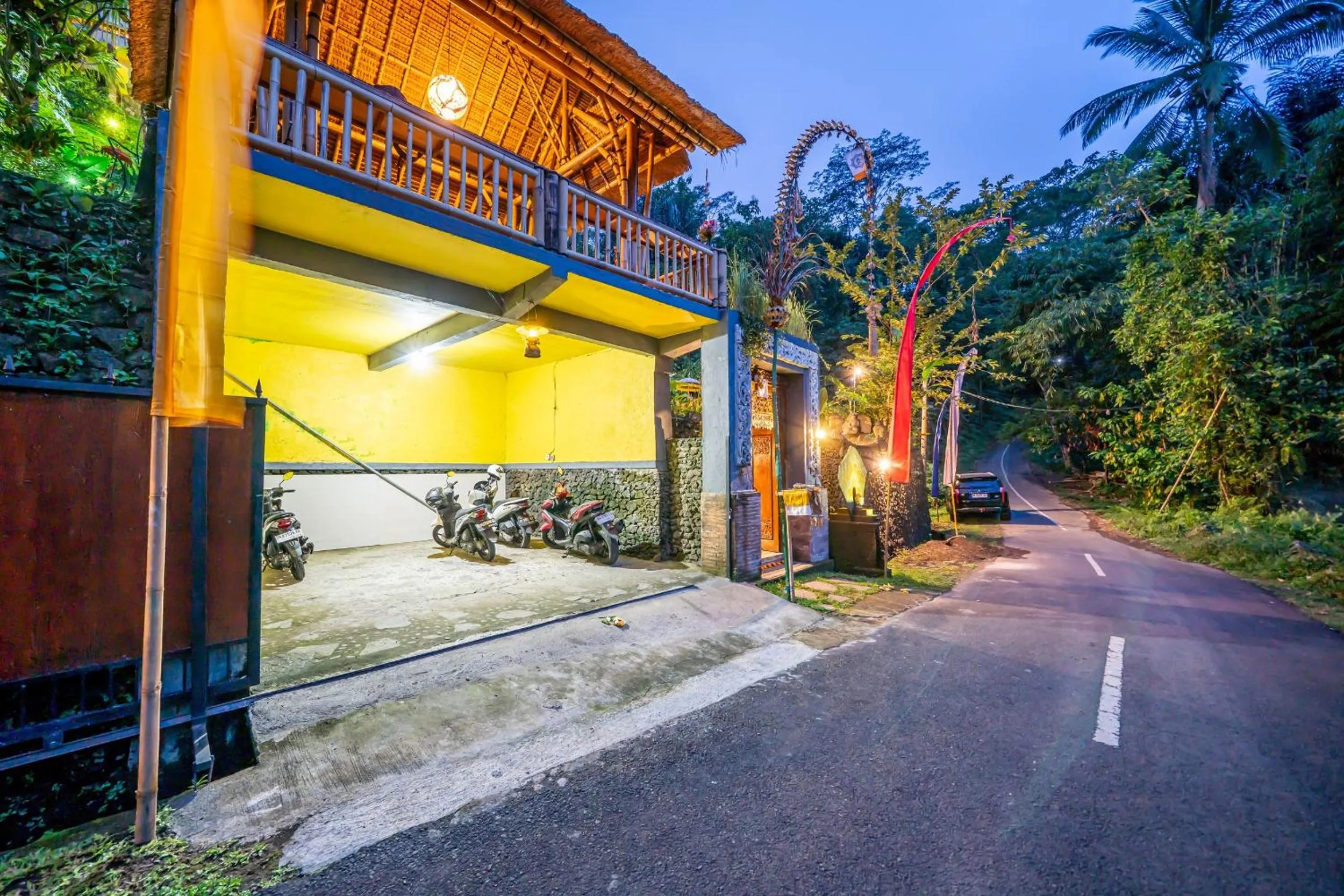 Parking in Yoga Maya Villa