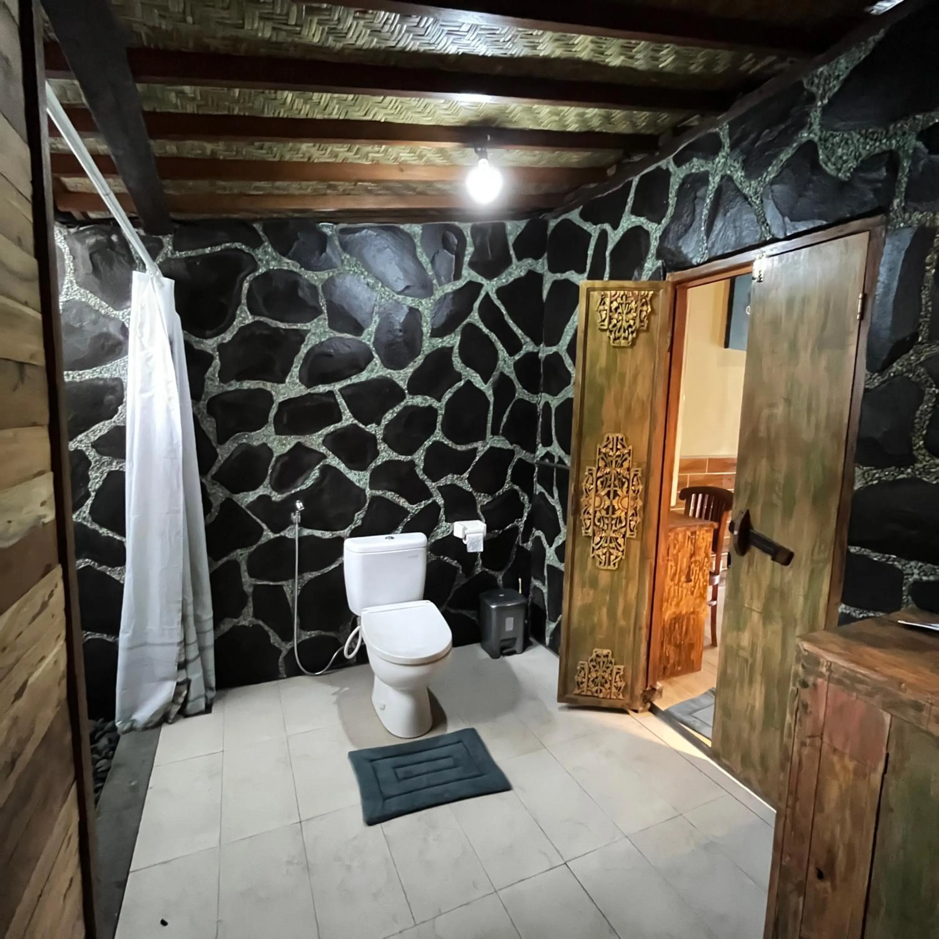 Bathroom in Yoga Maya Villa