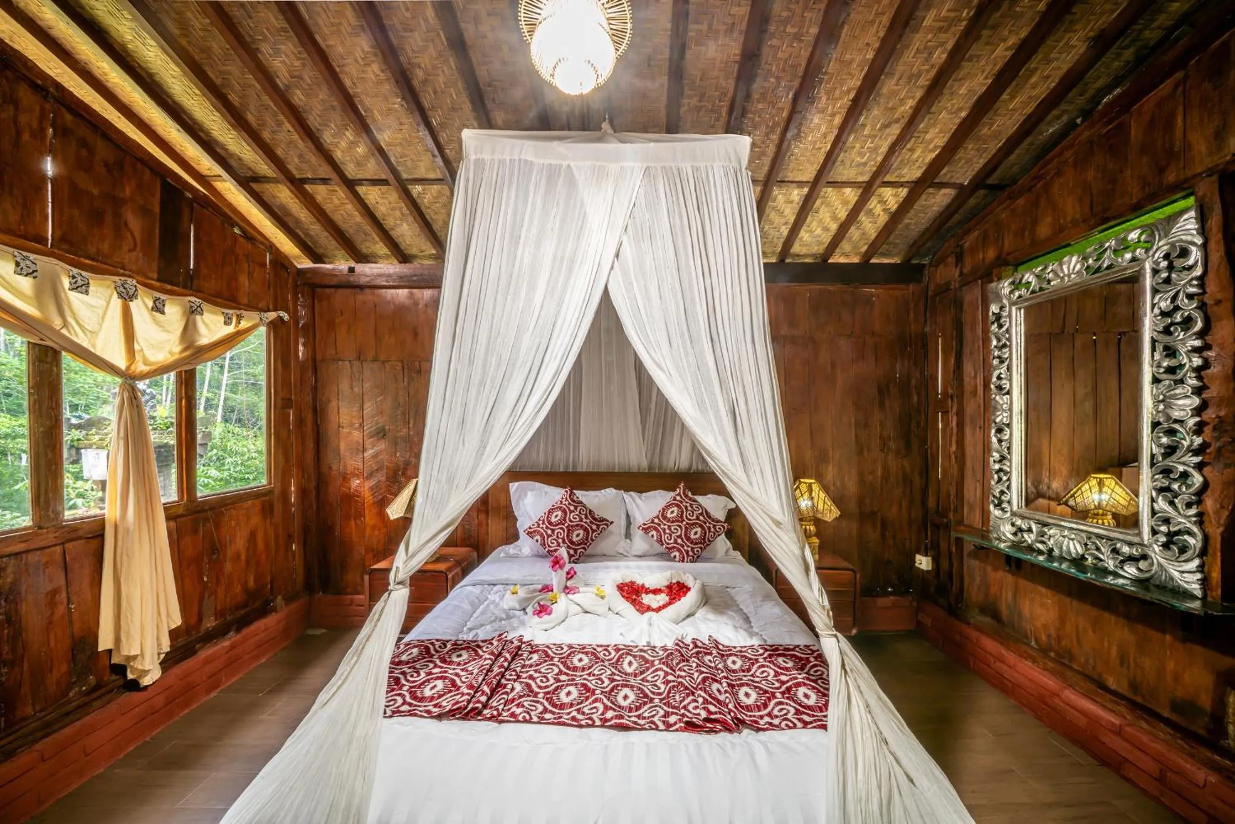 Bed in Yoga Maya Villa
