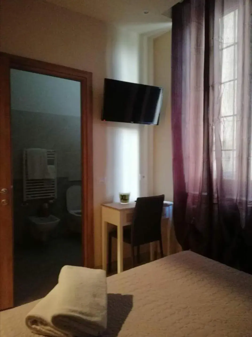Double Room in Albergo Torino Double Room in Albergo Torino
