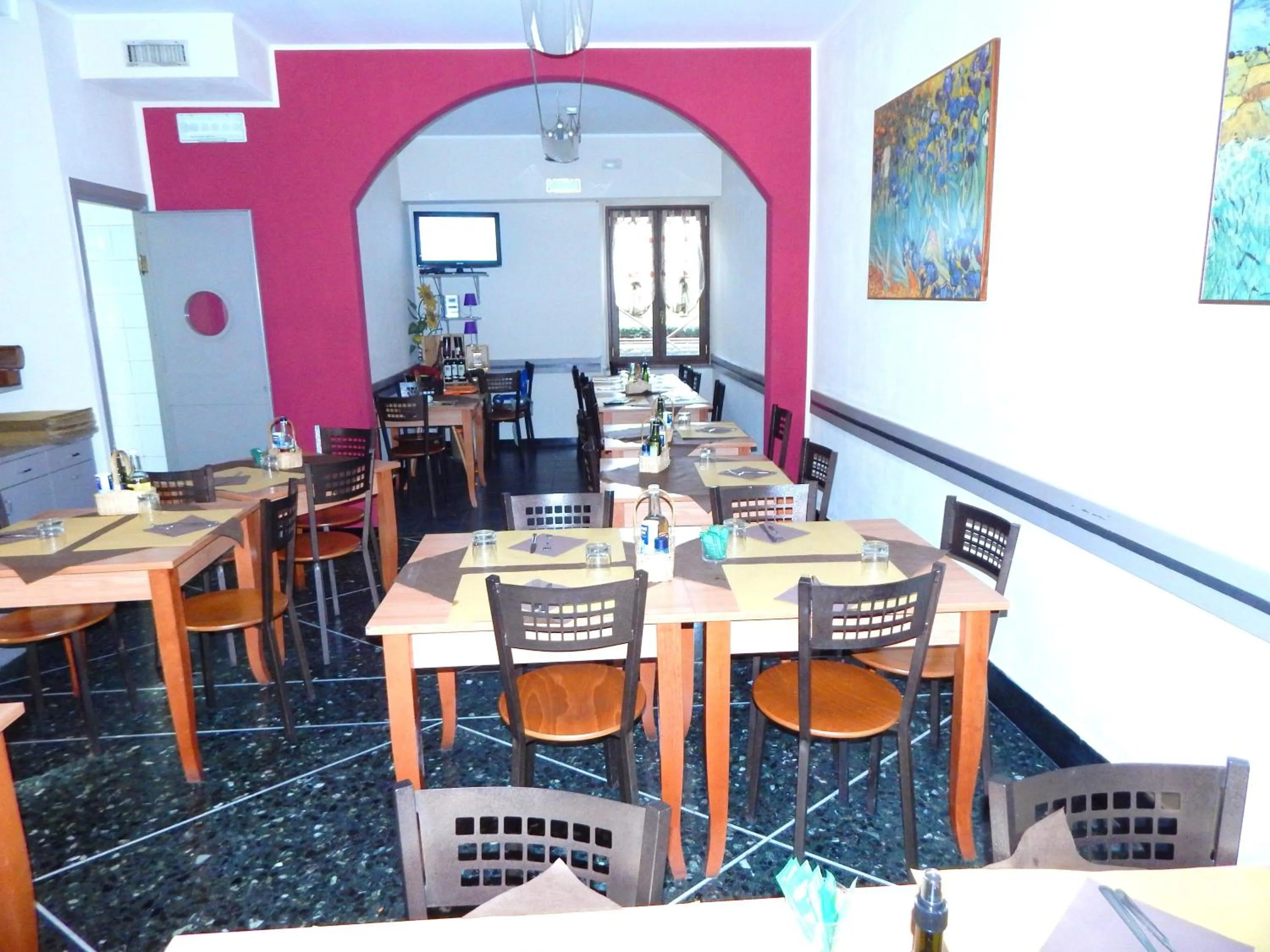 Restaurant/places to eat in Albergo Torino