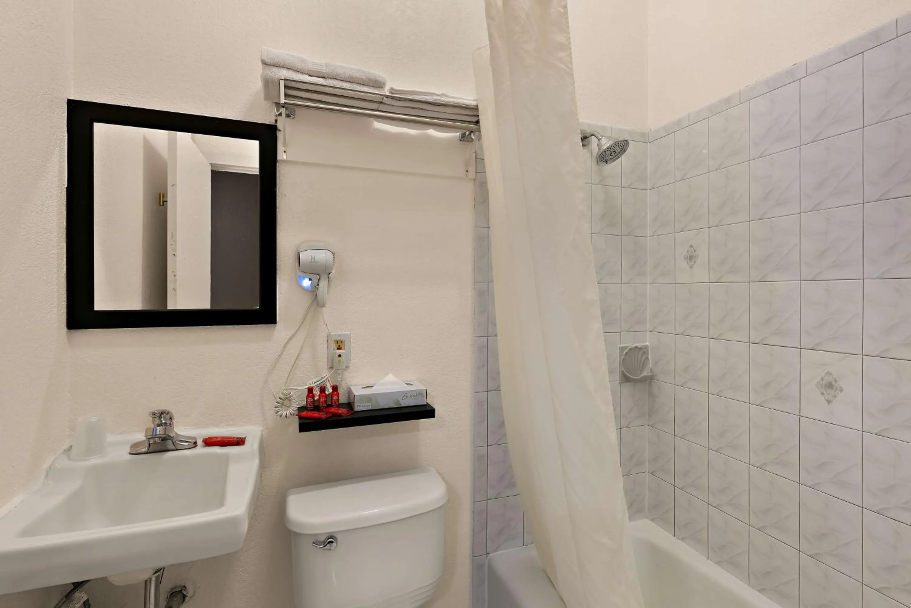 Bathroom in Mithila San Francisco - SureStay Collection by Best Western