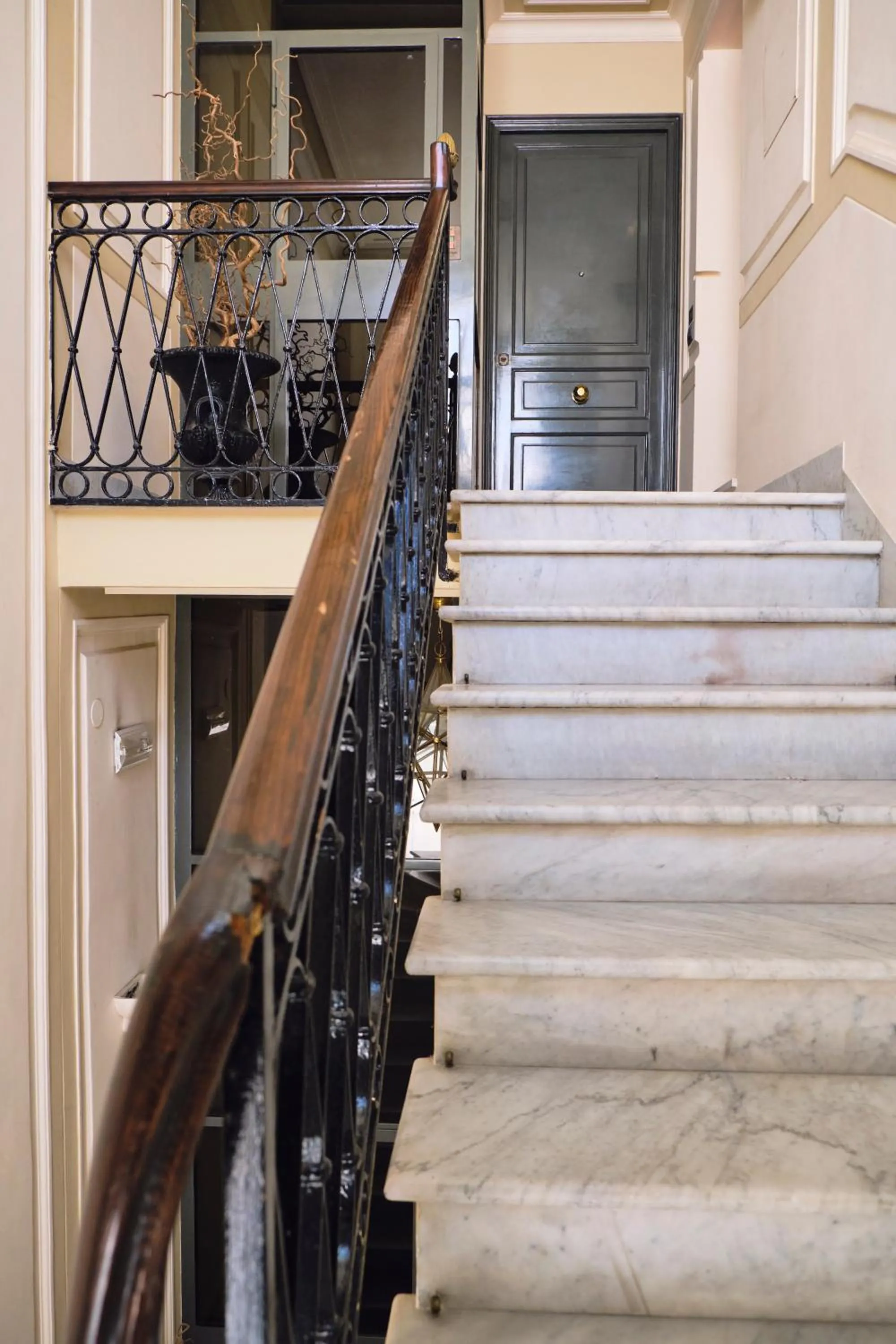 Facade/entrance in Casa Rubinacci