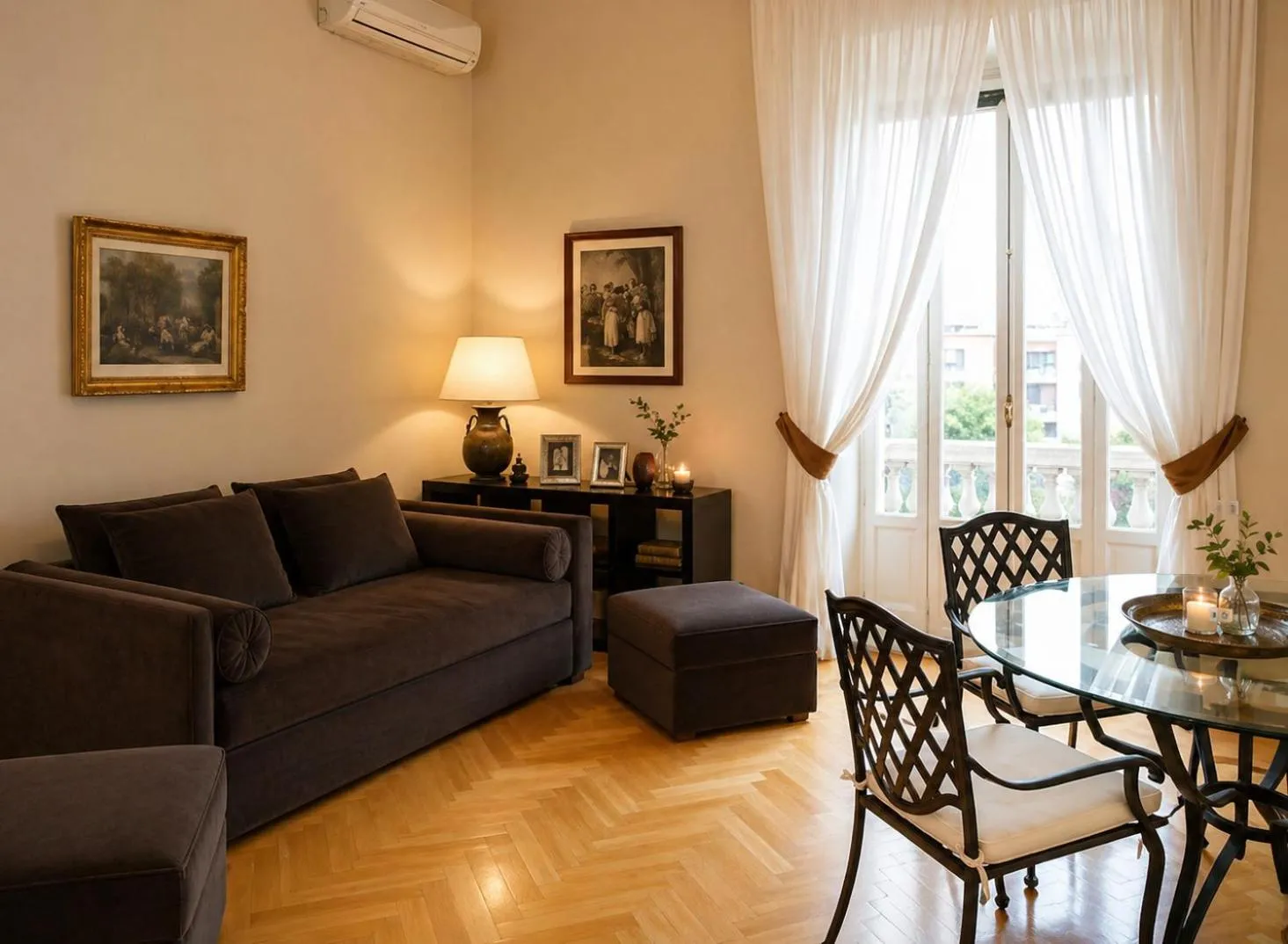 Seating area in Casa Rubinacci