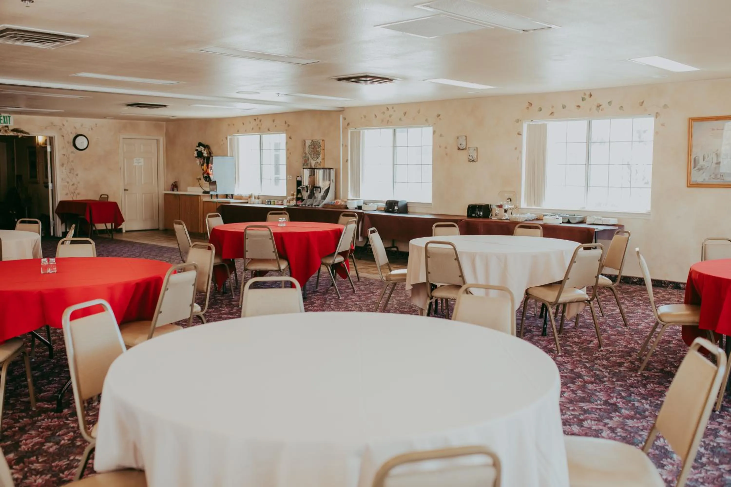 Breakfast in Carson City Plaza Hotel