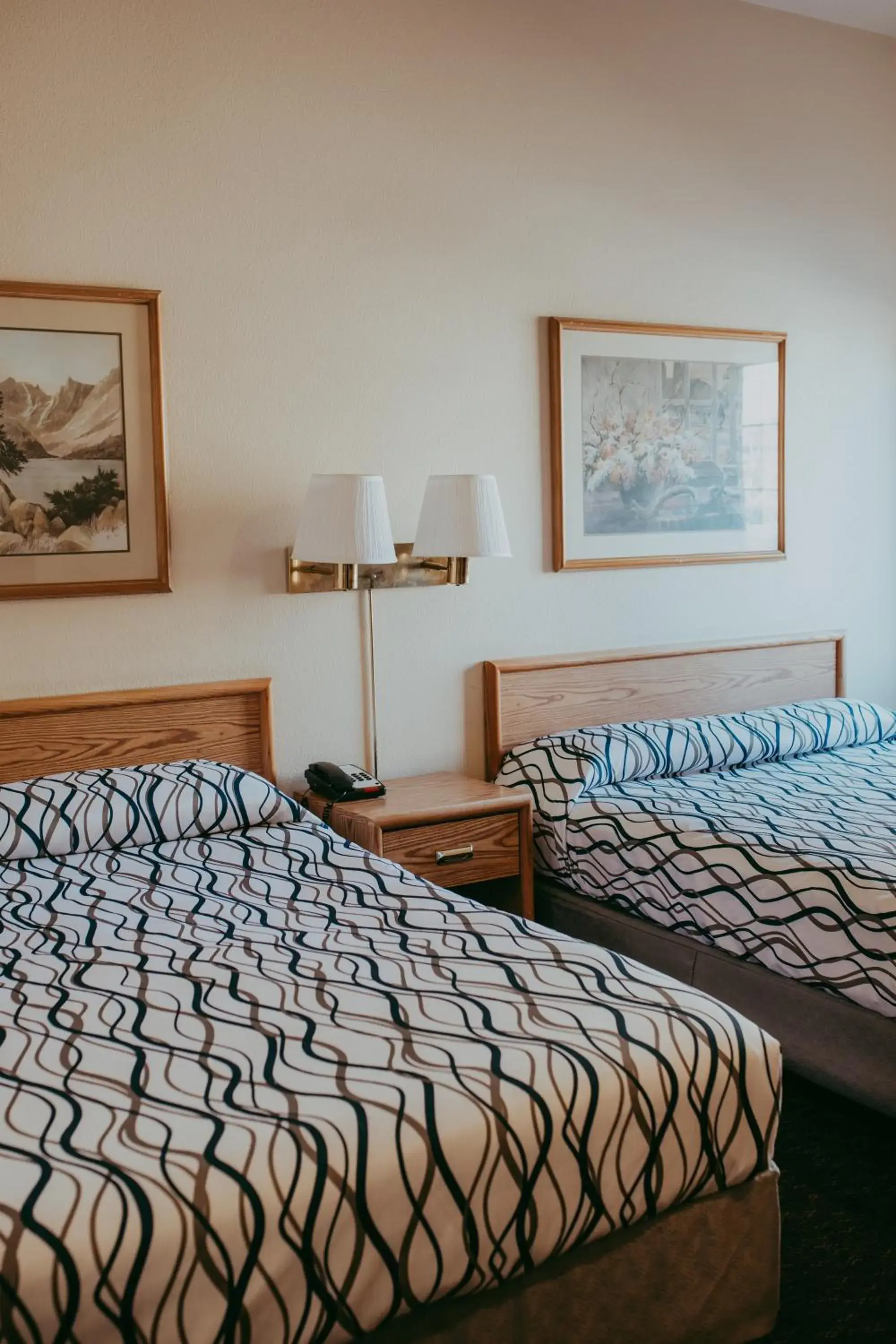 Queen Room with Two Queen Beds in Carson City Plaza Hotel Queen Room with Two Queen Beds in Carson City Plaza Hotel