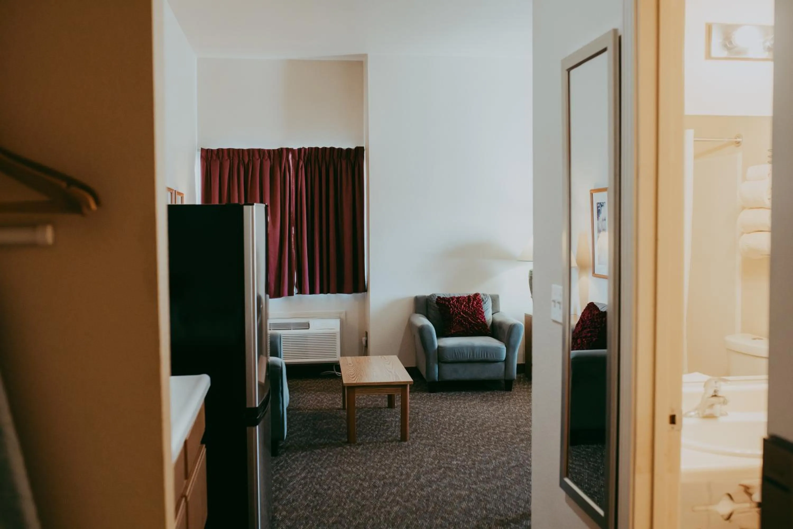 Photo of the whole room in Carson City Plaza Hotel