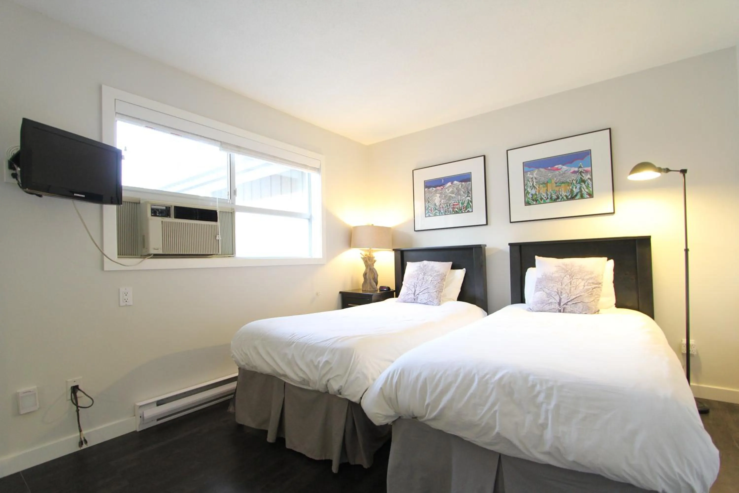 Bedroom, Bed in Glacier's Reach by Whistler Retreats