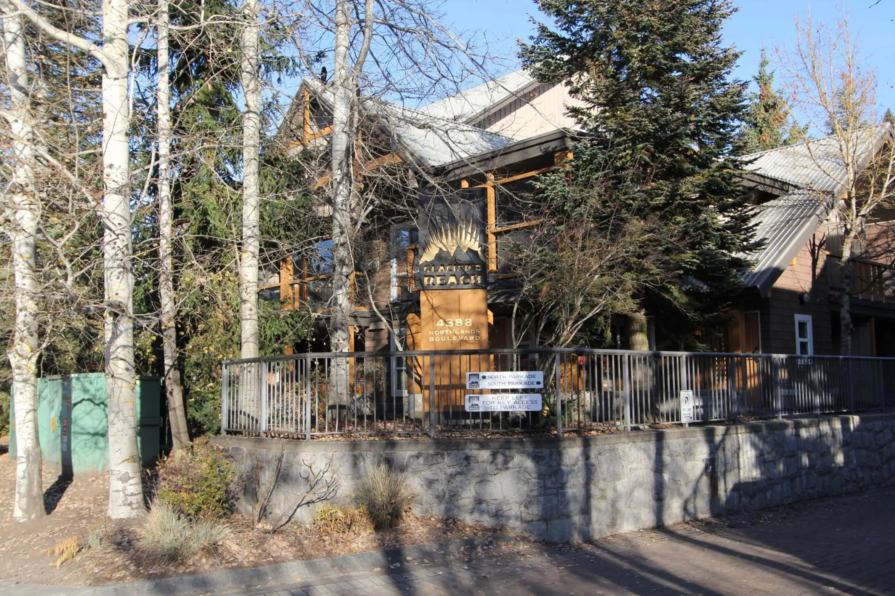 Facade/entrance in Glacier's Reach by Whistler Retreats