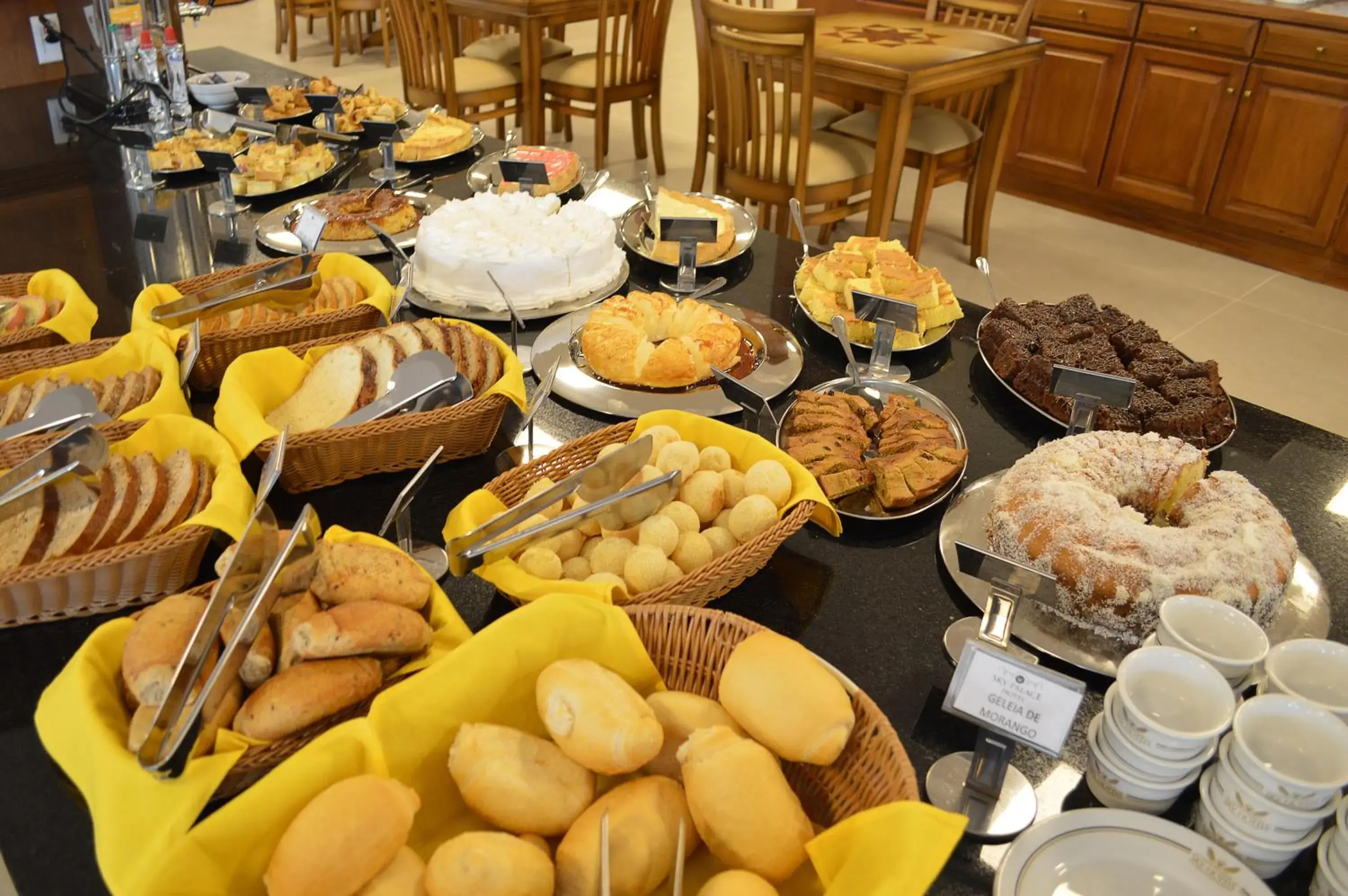 Food and drinks in Sky Palace Hotel Food and drinks in Sky Palace Hotel