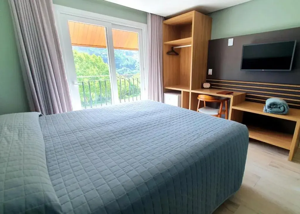 Balcony/Terrace, Bed in Sky Palace Hotel Balcony/Terrace, Bed in Sky Palace Hotel