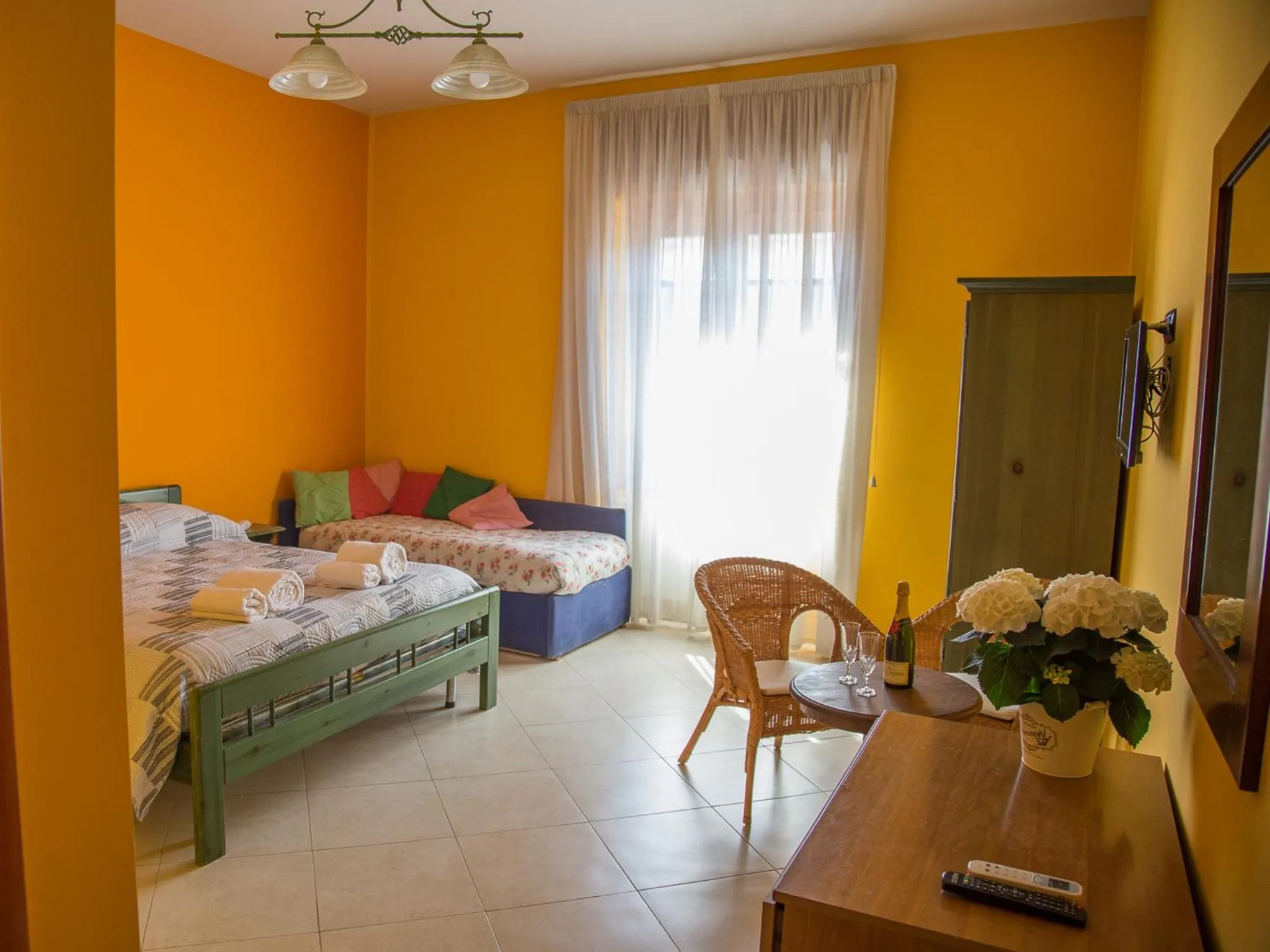 Shower, Bed in B&B Matida