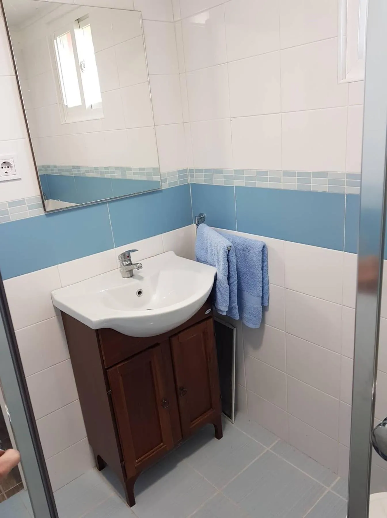 Deluxe Double Room in Airport16 bed and breakfast