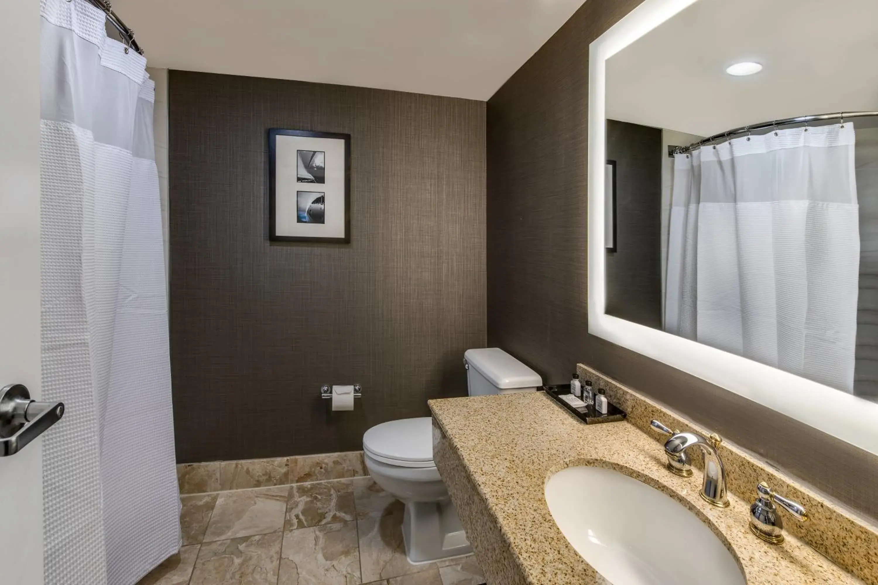 Bathroom in Crowne Plaza Annapolis by IHG Bathroom in Crowne Plaza Annapolis by IHG