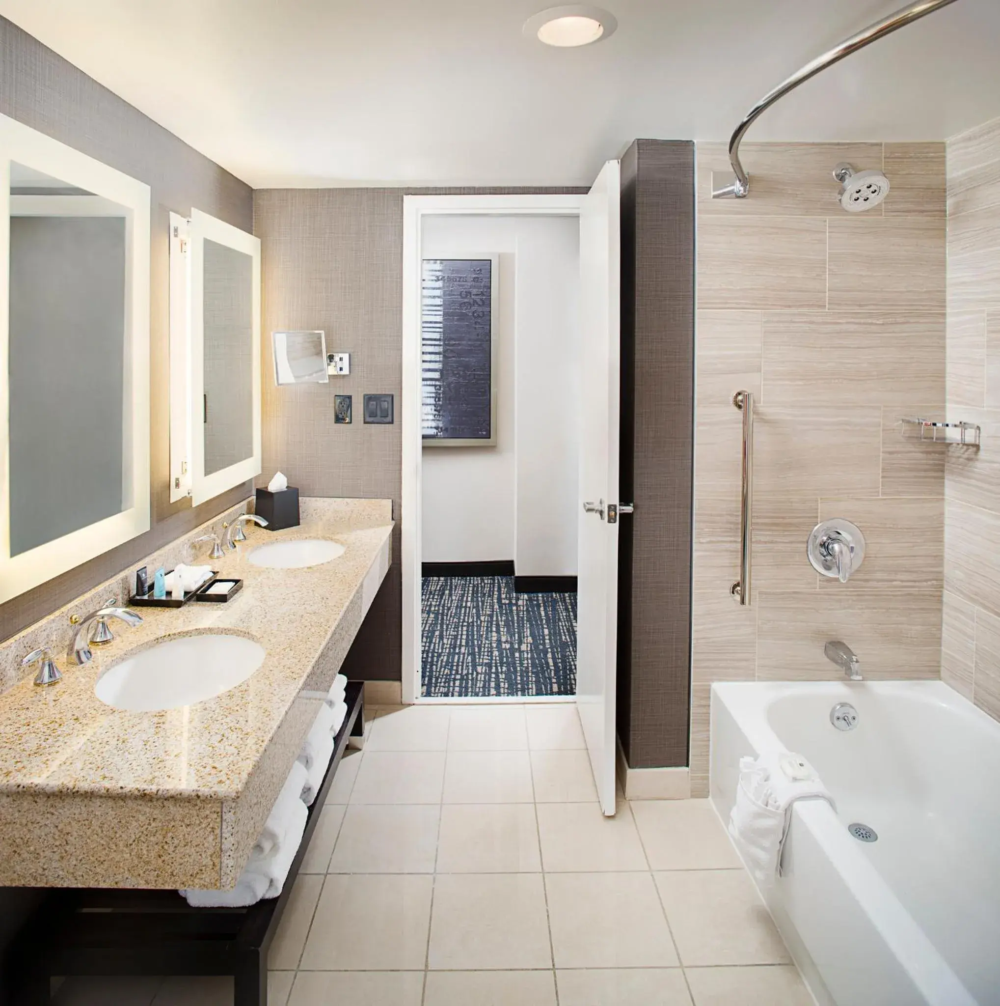 Bathroom in Crowne Plaza Annapolis by IHG Bathroom in Crowne Plaza Annapolis by IHG
