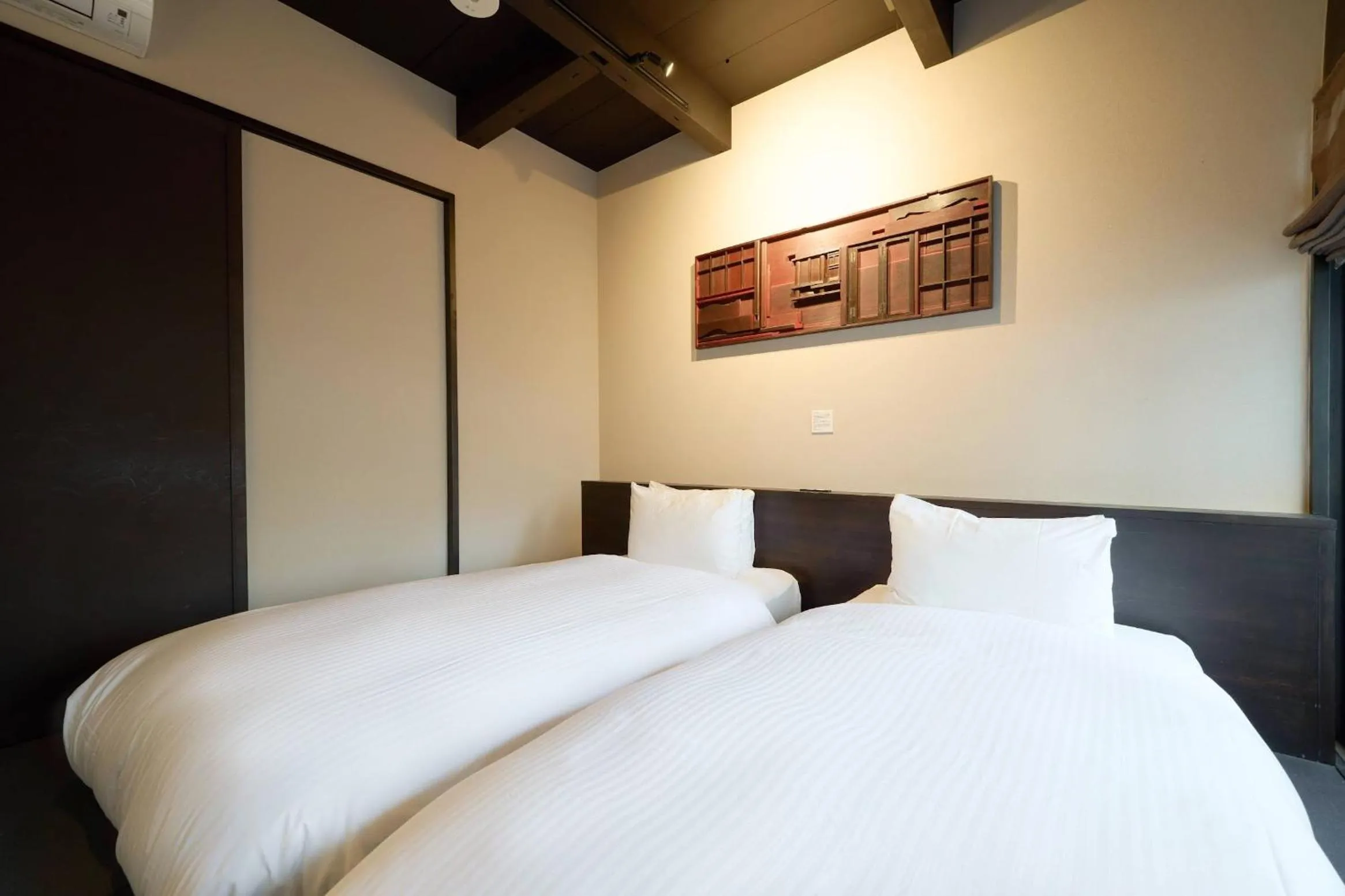 Bedroom, Bed in Kyoto Machiya Zeniyacho