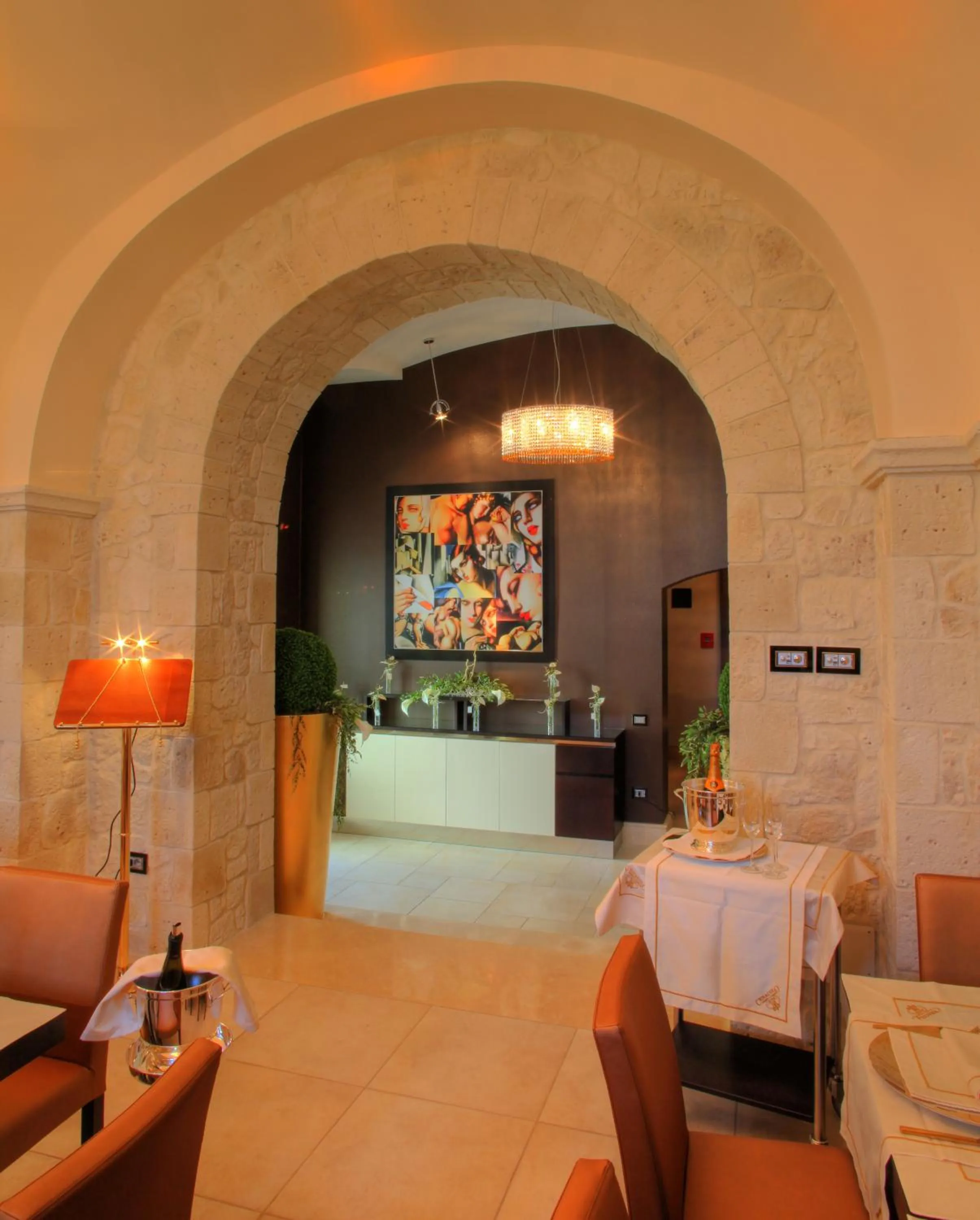 Restaurant/places to eat in Hotel Cenacolo