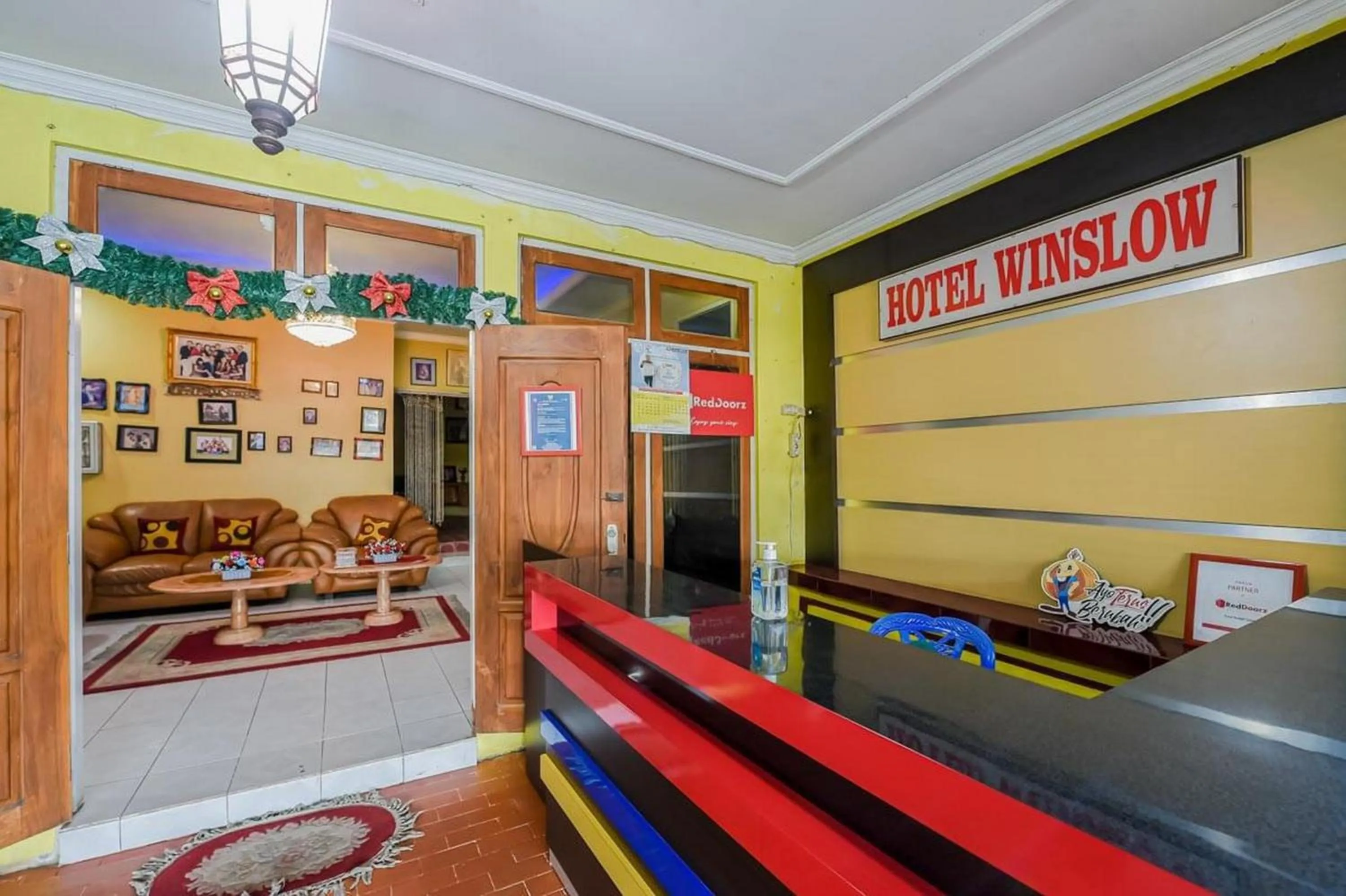 Lobby or reception in RedDoorz near Mangrove Forest Kupang