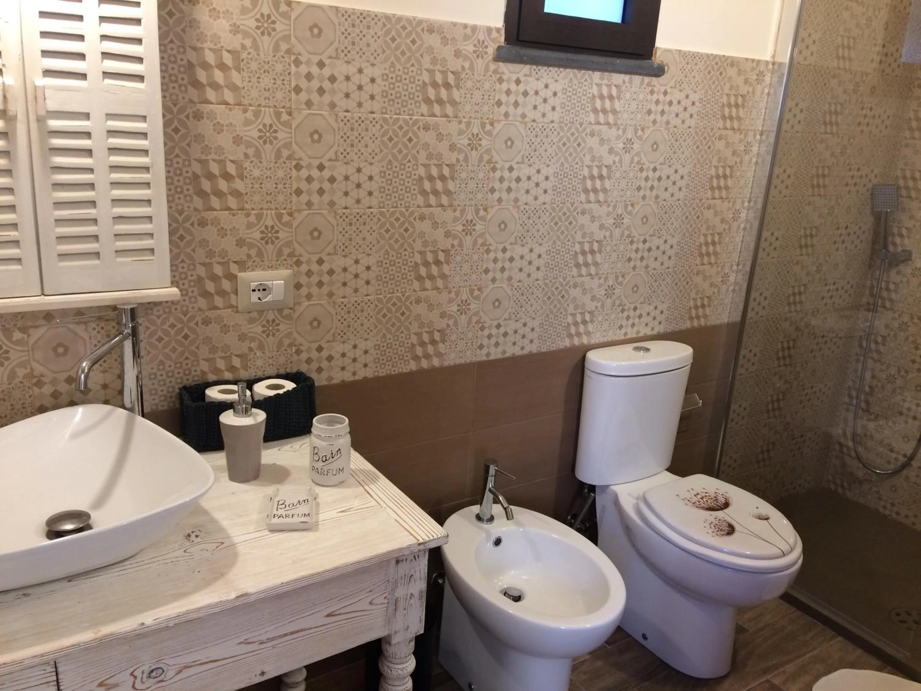Toilet in Borgo Barone