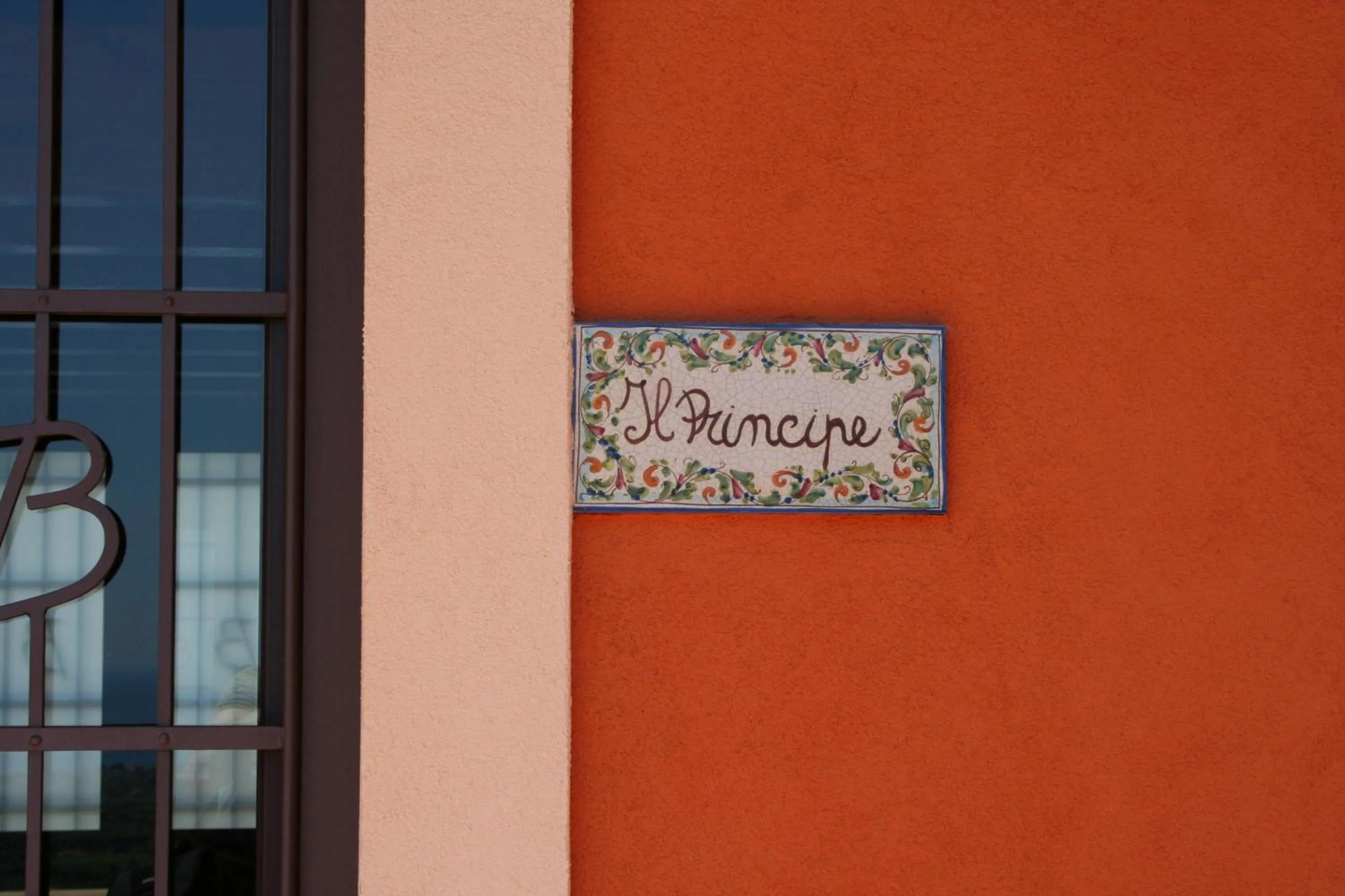 Facade/entrance in Borgo Barone