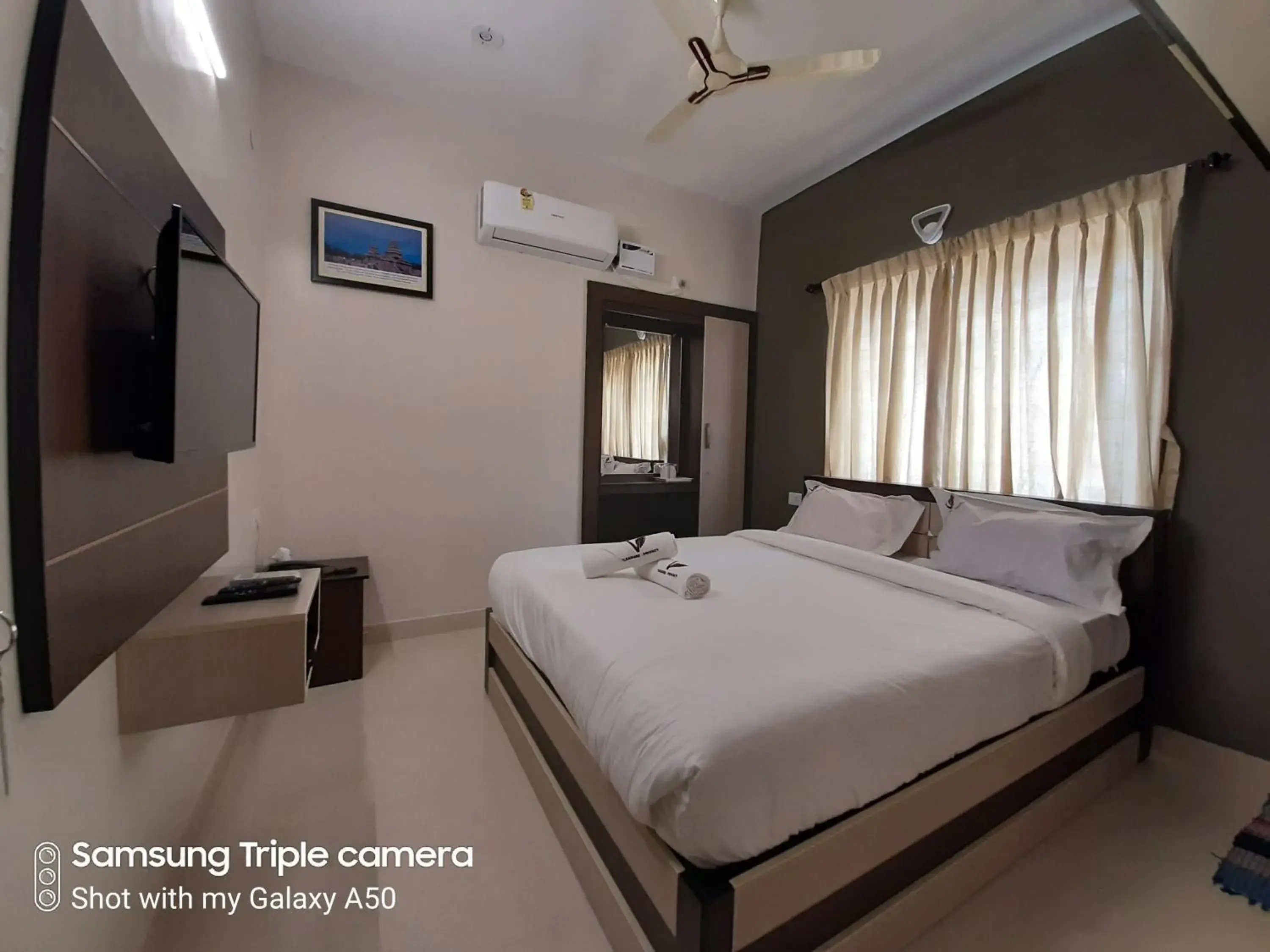 Bed in Viswa Residency by Azalea Bed in Viswa Residency by Azalea