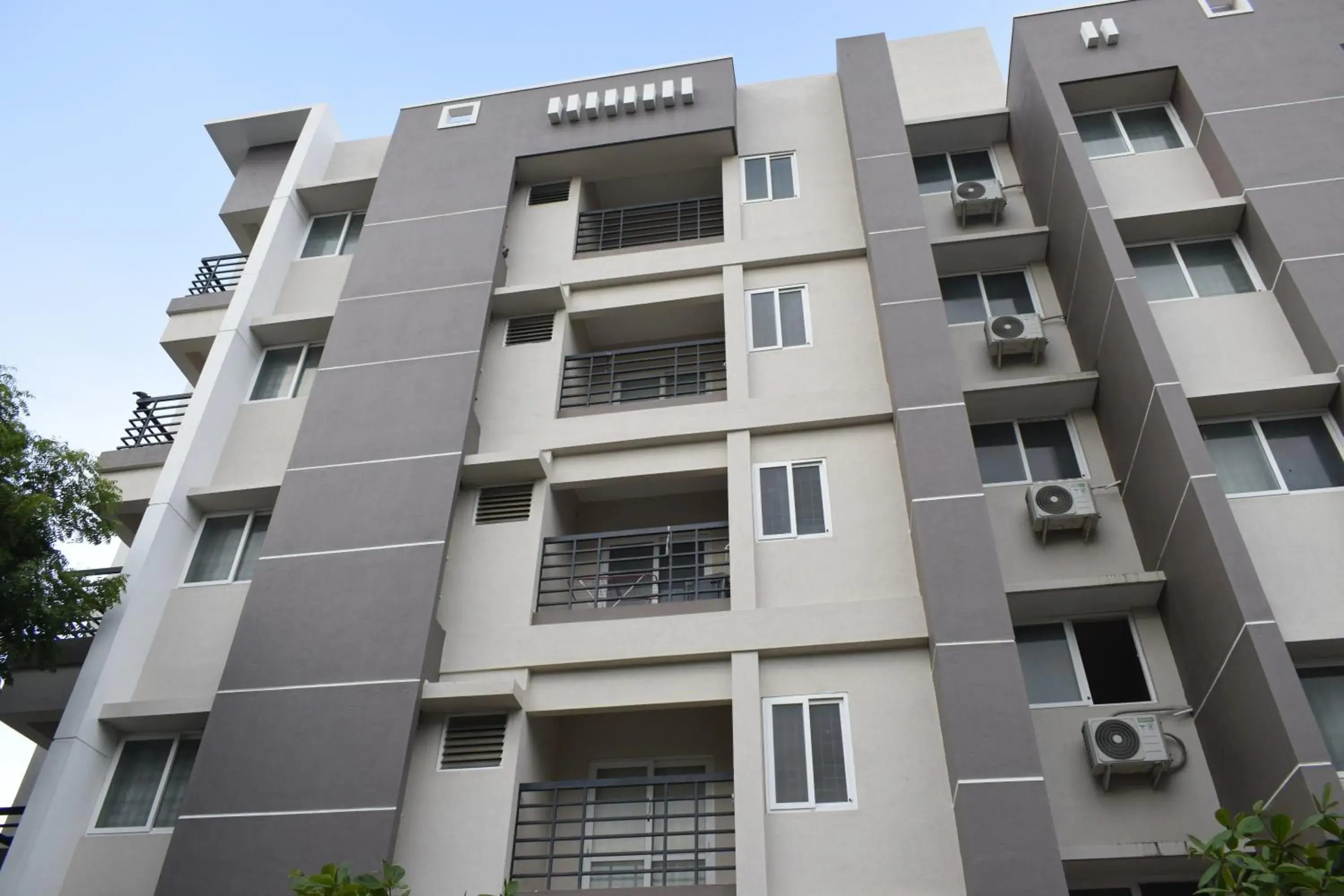 Property building in Viswa Residency by Azalea Property building in Viswa Residency by Azalea