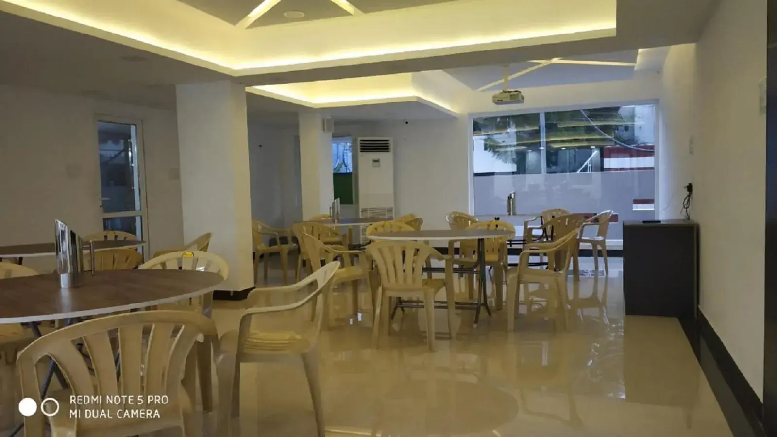 Restaurant/places to eat in Viswa Residency by Azalea Restaurant/places to eat in Viswa Residency by Azalea