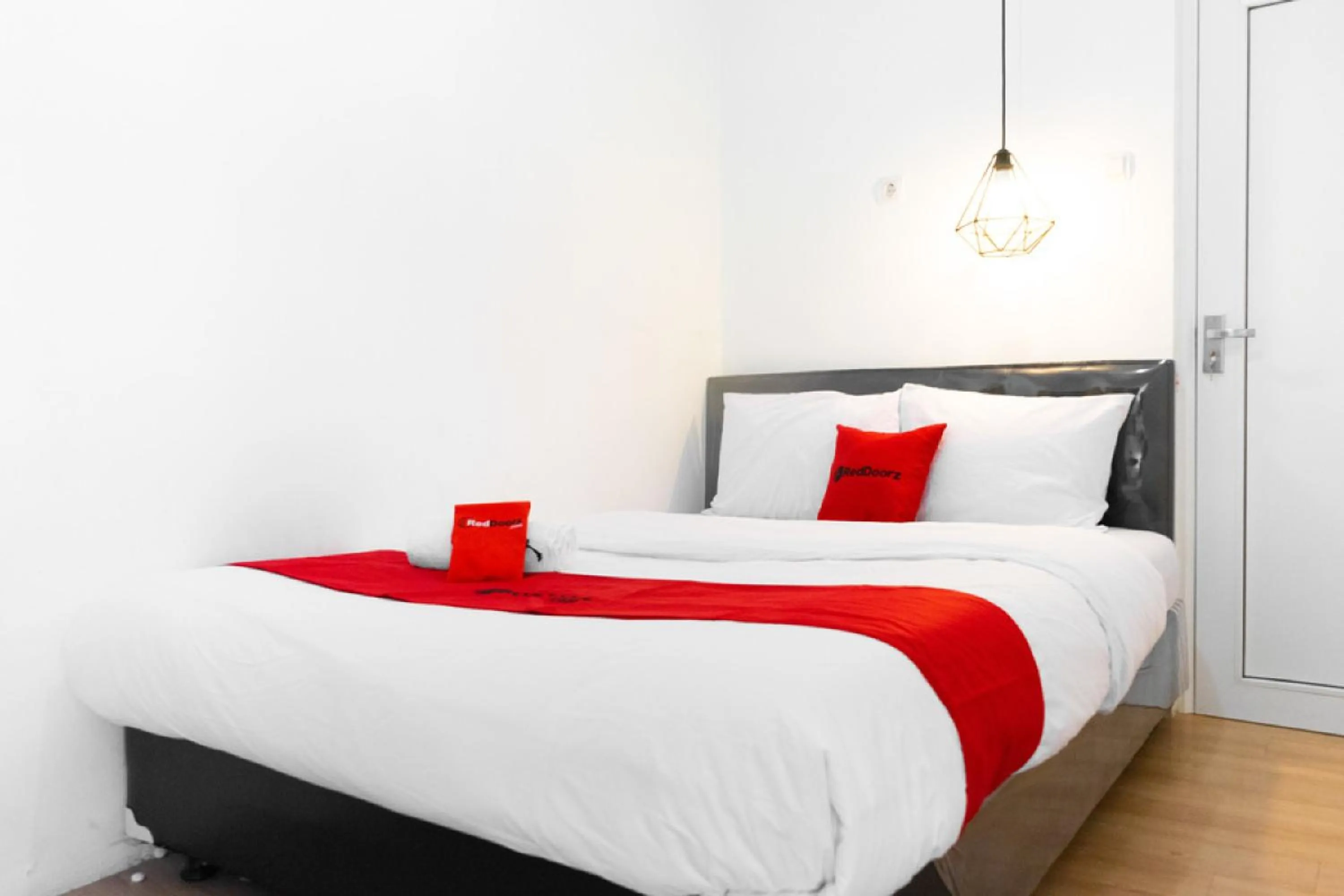 Bedroom, Bed in RedDoorz near Sam Poo Kong 3 Semarang