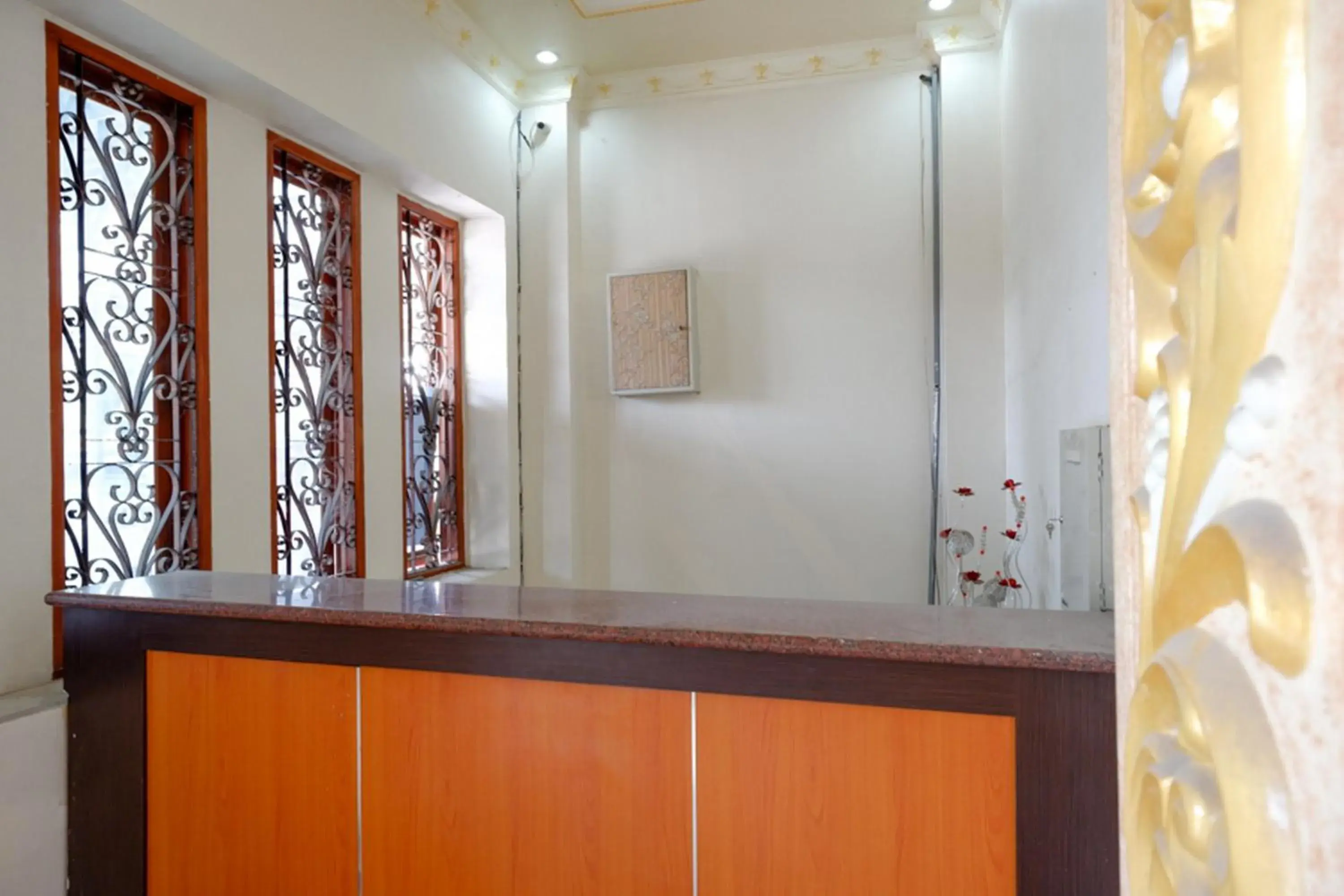 Lobby or reception in RedDoorz @ Jalan Pattimura Palu Lobby or reception in RedDoorz @ Jalan Pattimura Palu