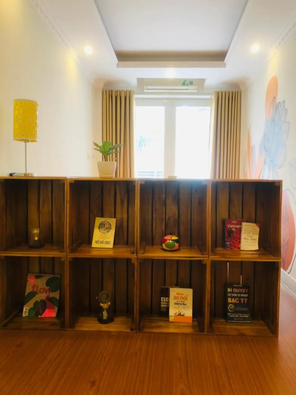 Library in Graffiti Hotel