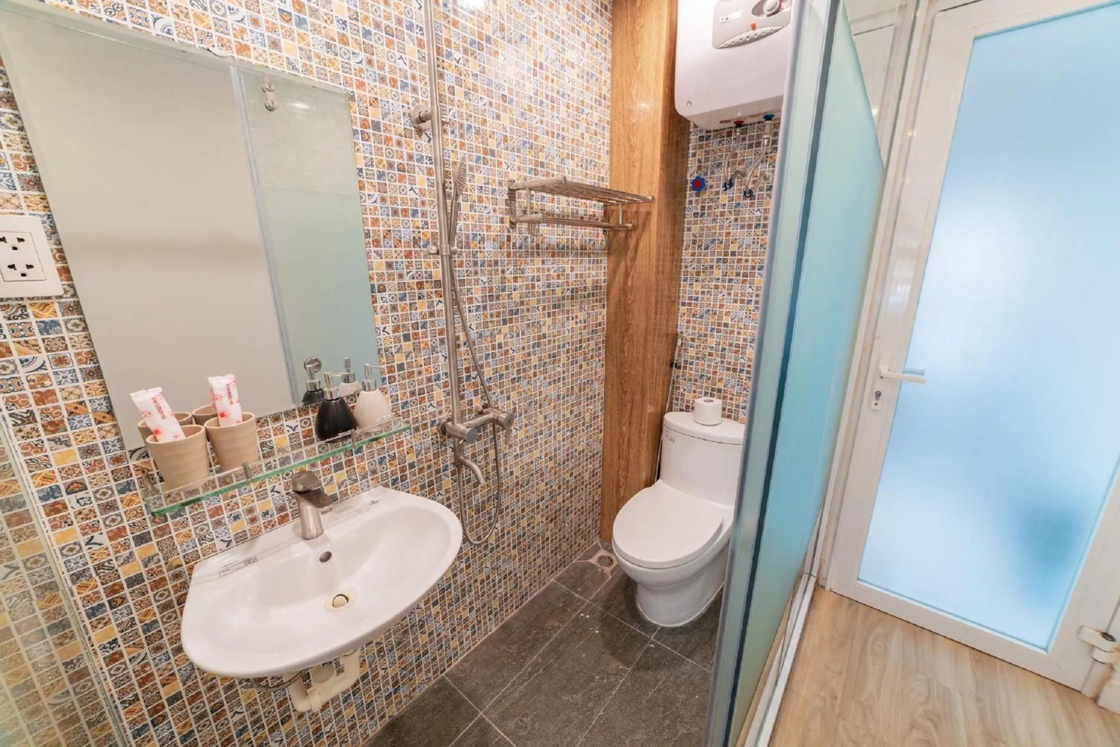 Toilet in Graffiti Hotel