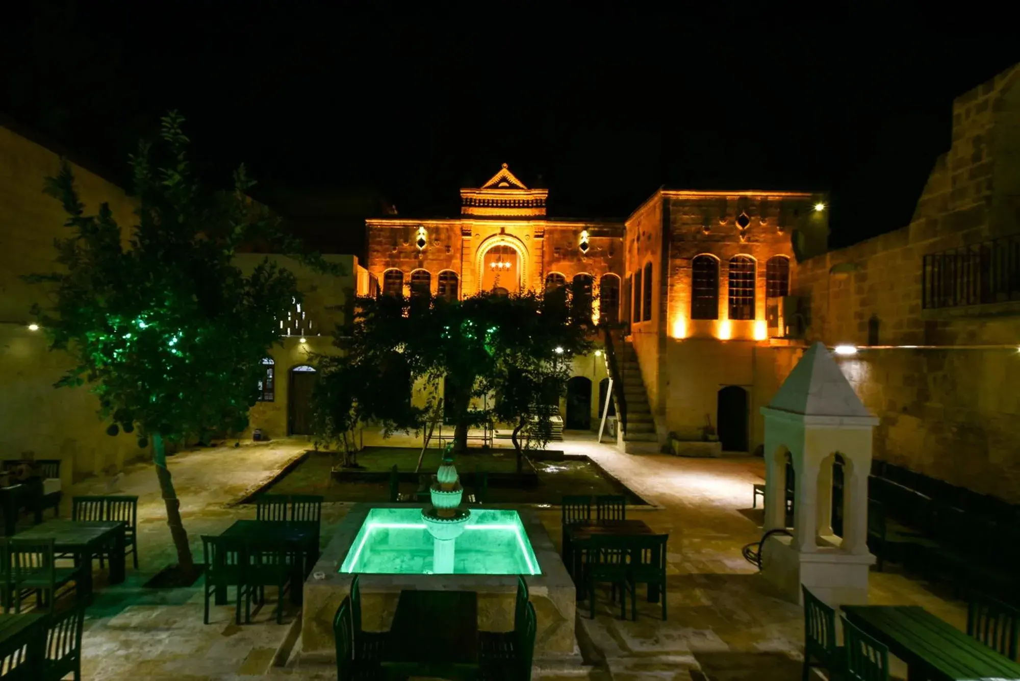 Property building in HANEHAN Property building in HANEHAN