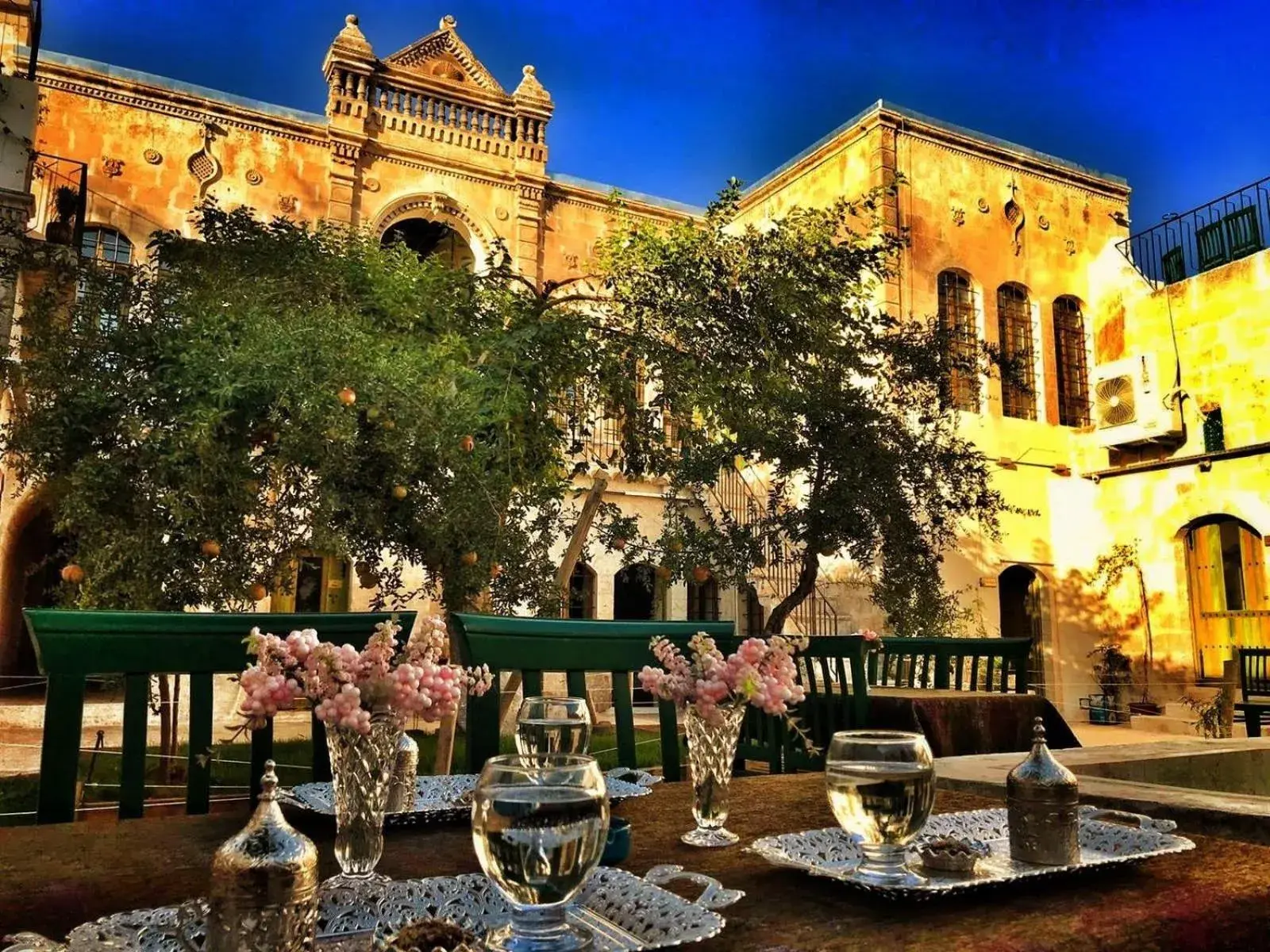 Garden view in HANEHAN Garden view in HANEHAN