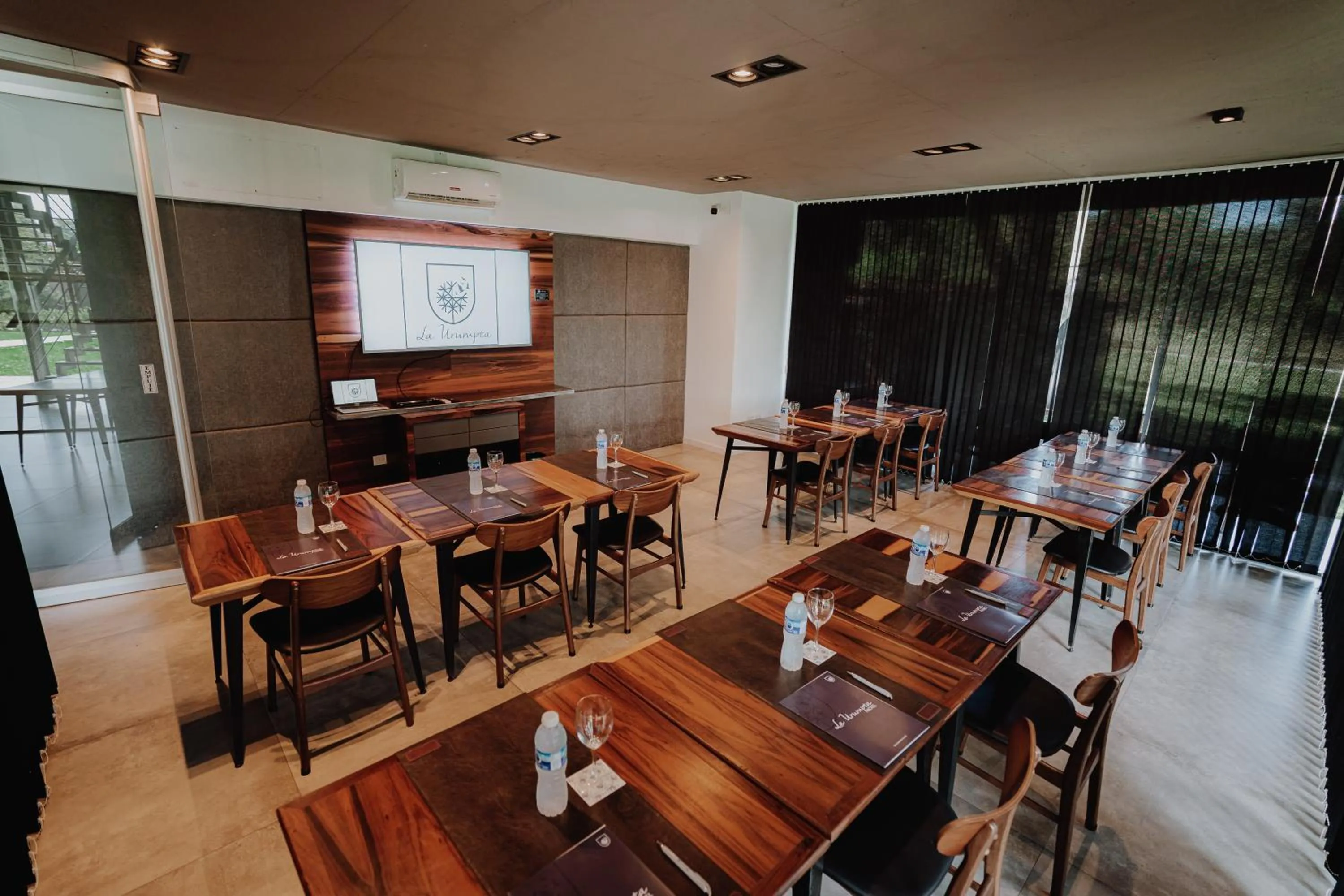 Meeting/conference room in La Urumpta Hotel, AKEN MIND