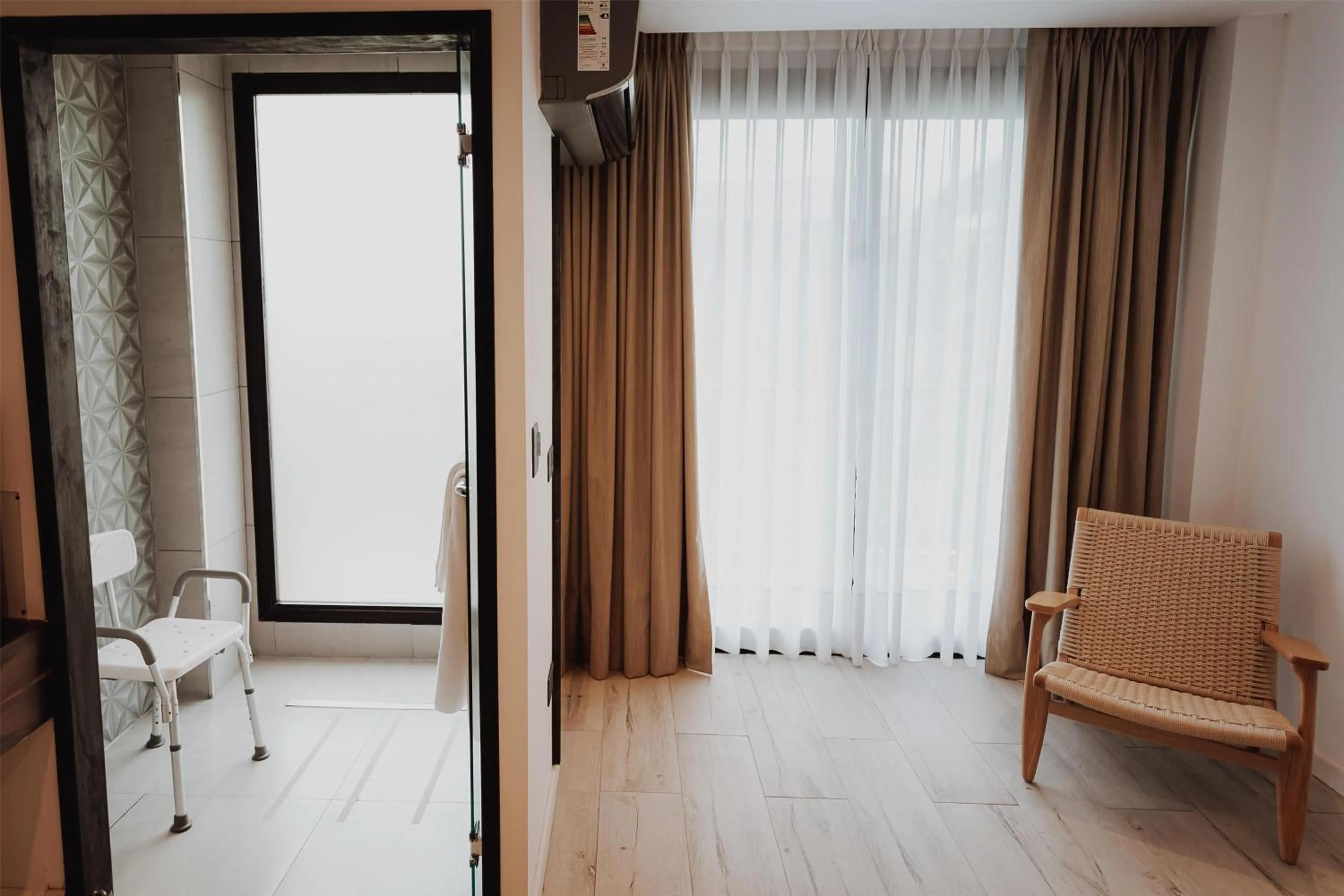 Bathroom in La Urumpta Hotel, AKEN MIND