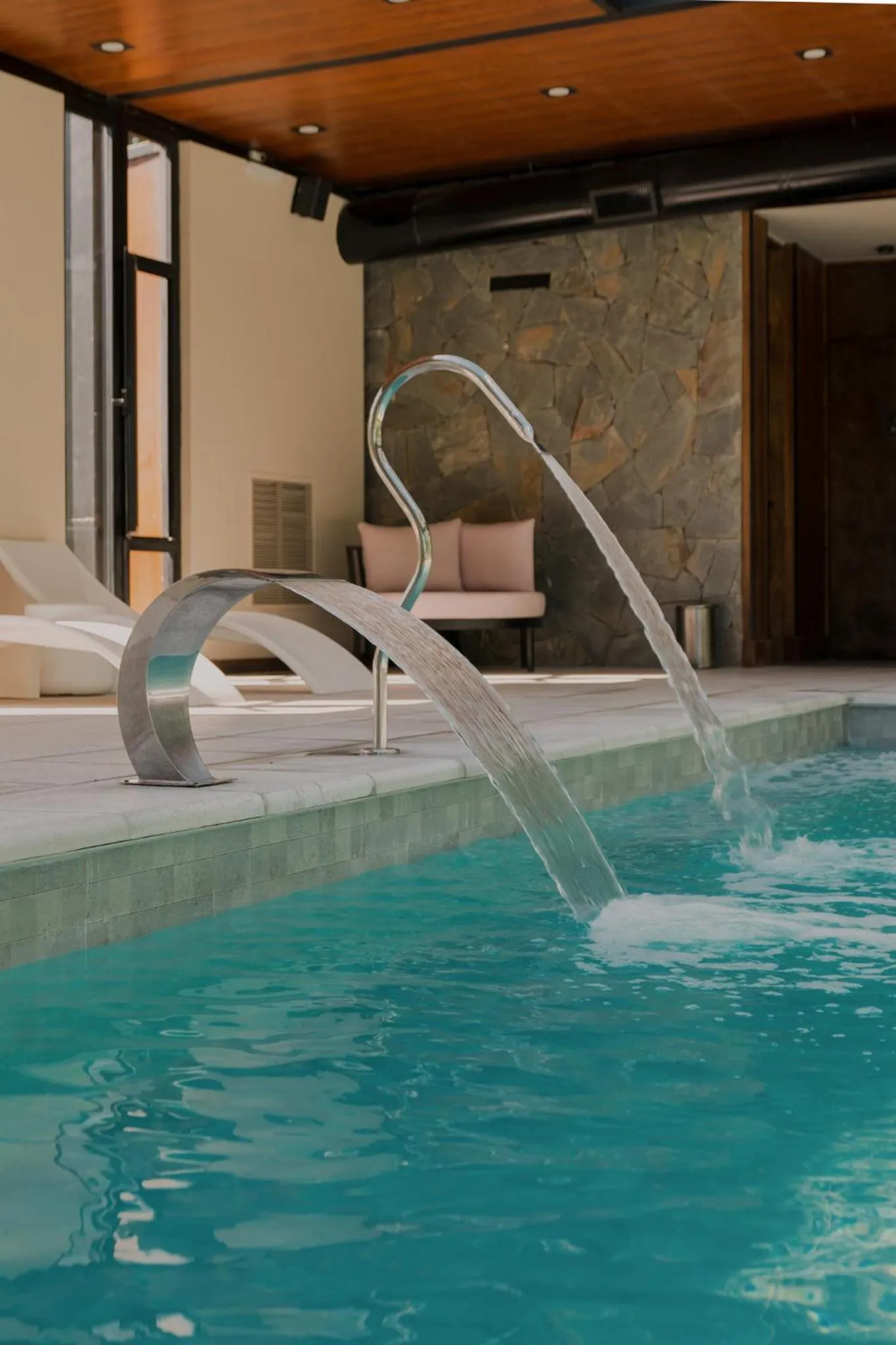 Swimming pool in La Urumpta Hotel, AKEN MIND