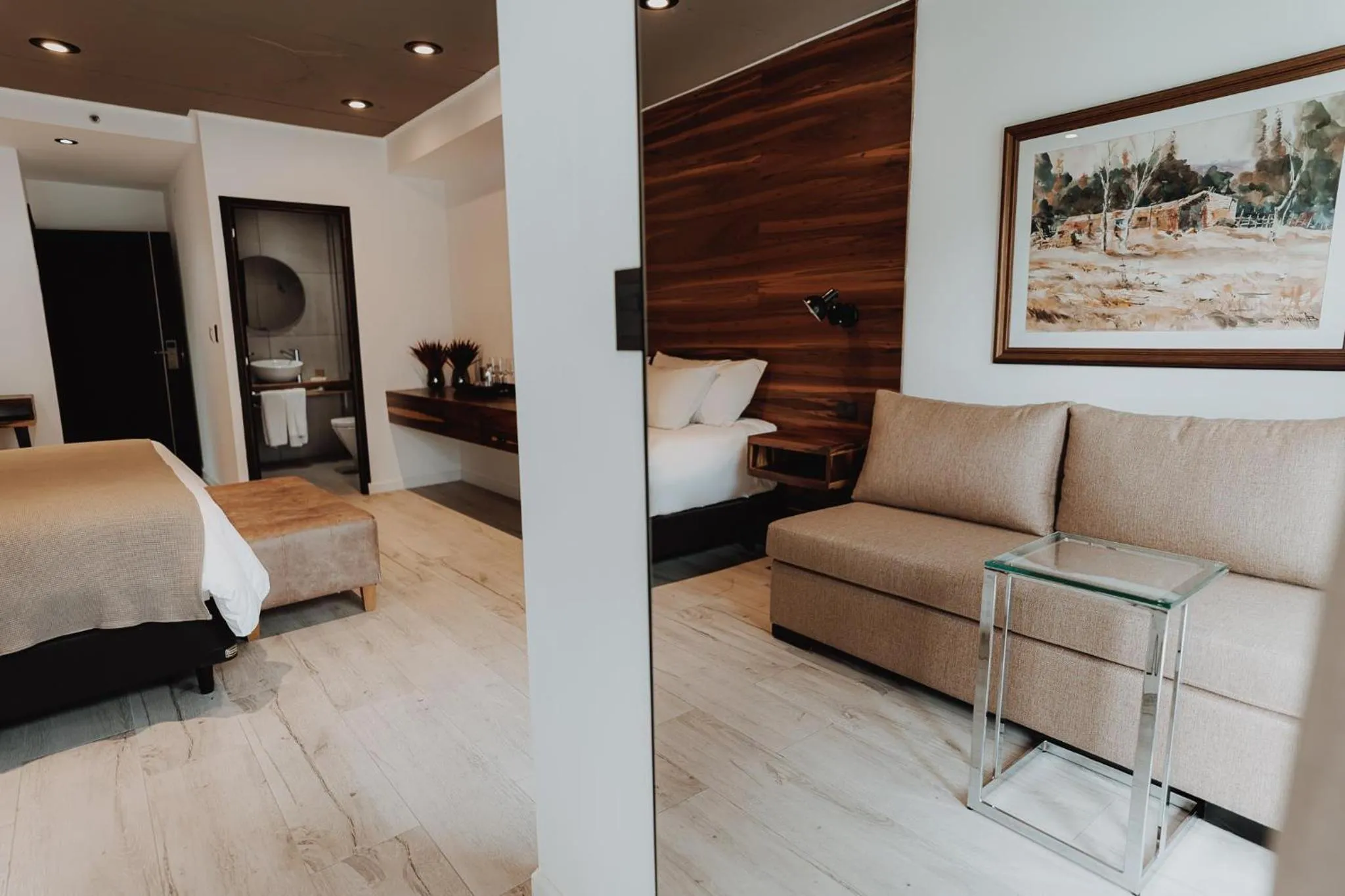 Photo of the whole room, Bed in La Urumpta Hotel, AKEN MIND