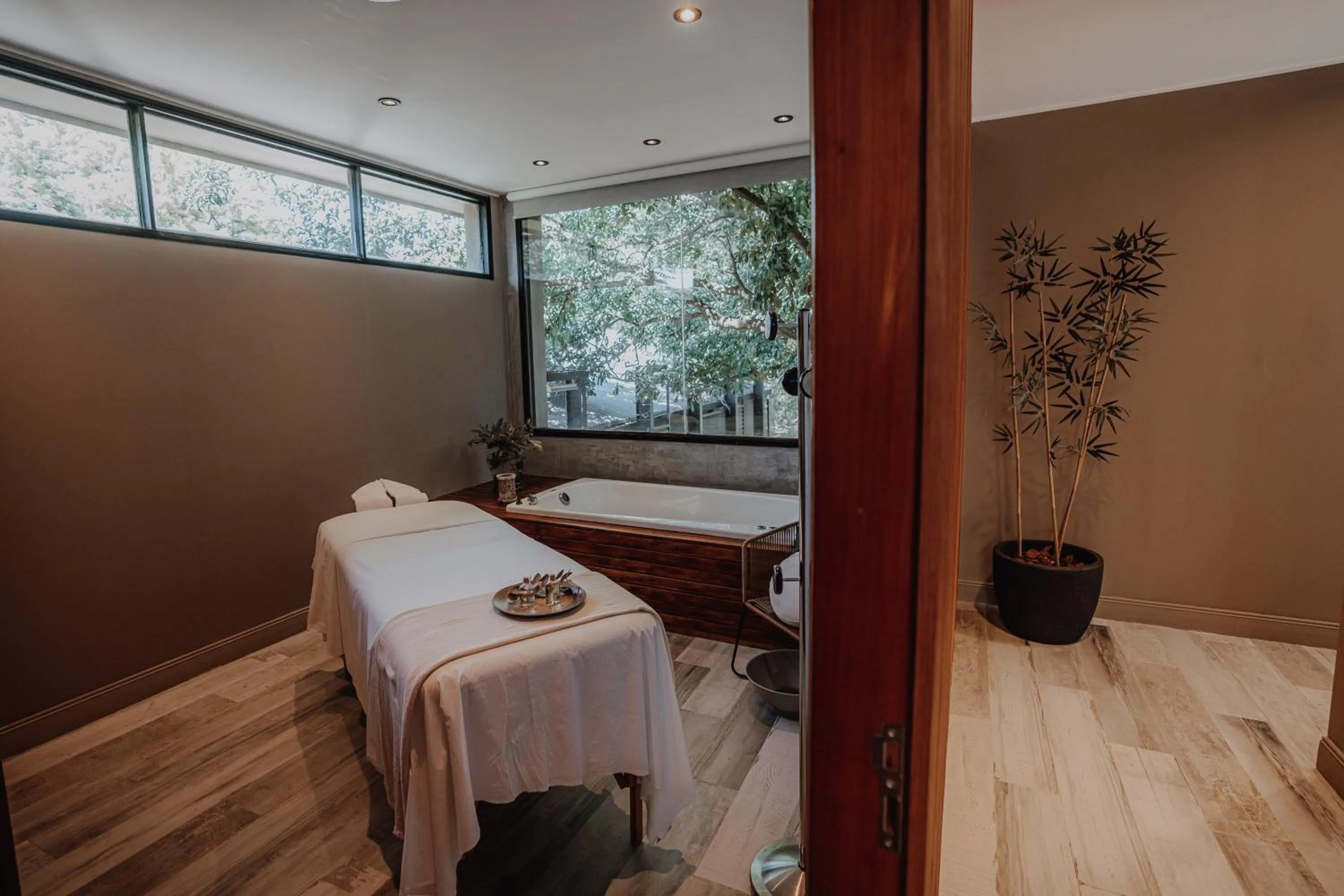 Spa and wellness centre/facilities in La Urumpta Hotel, AKEN MIND
