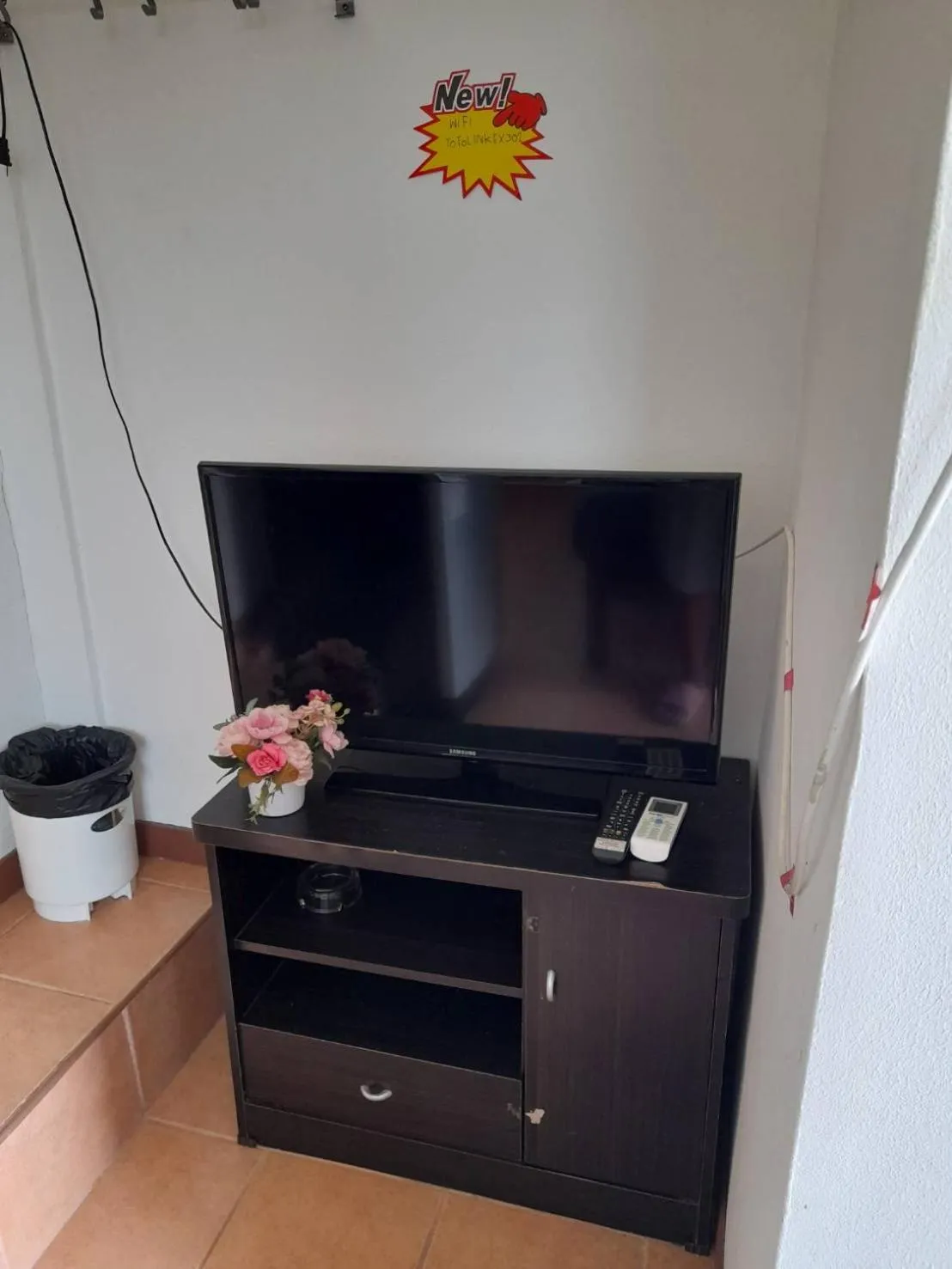 White House By Sorot ตึกขาวโดยโสรฬ