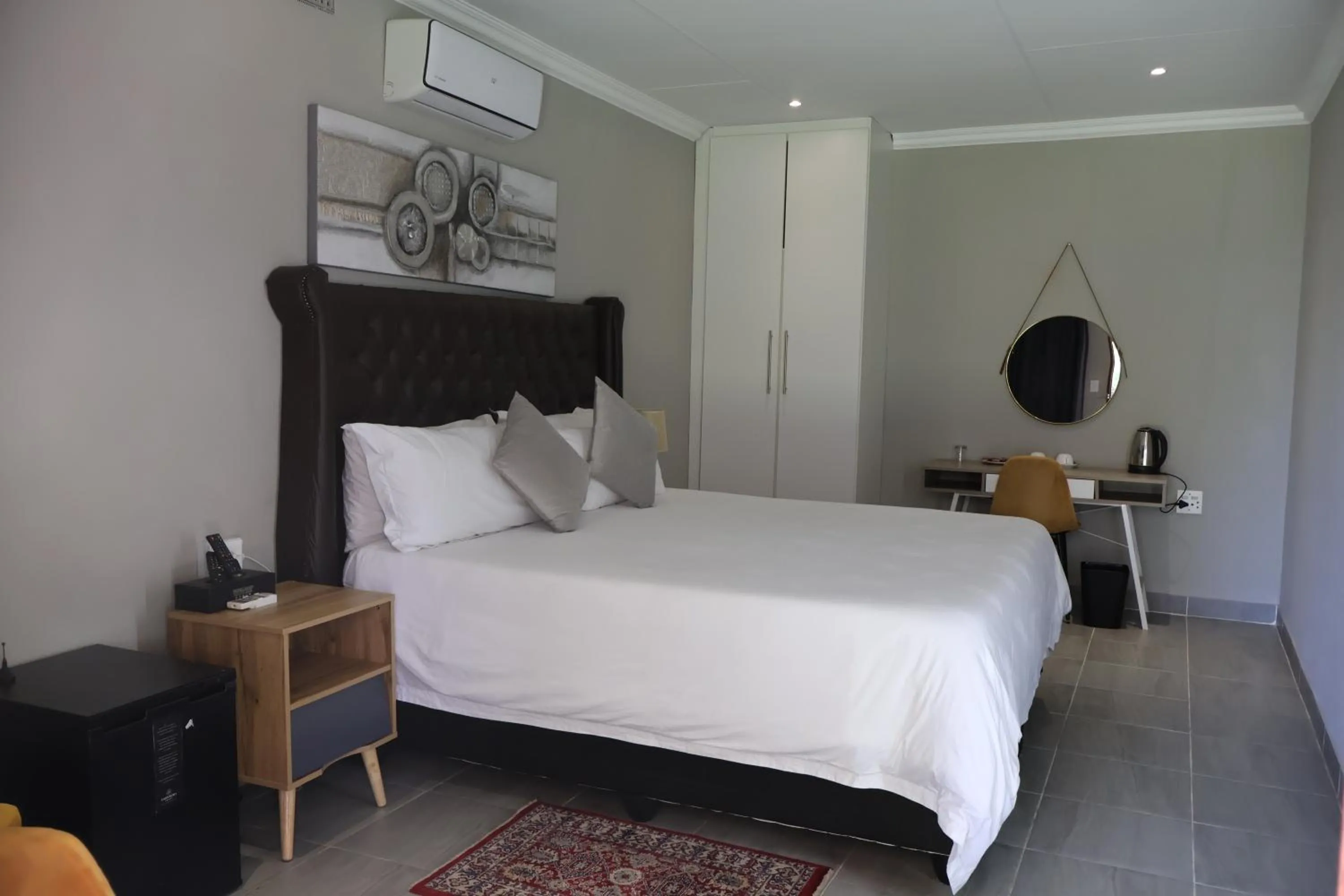 Bedroom, Bed in Boksburg Hotel