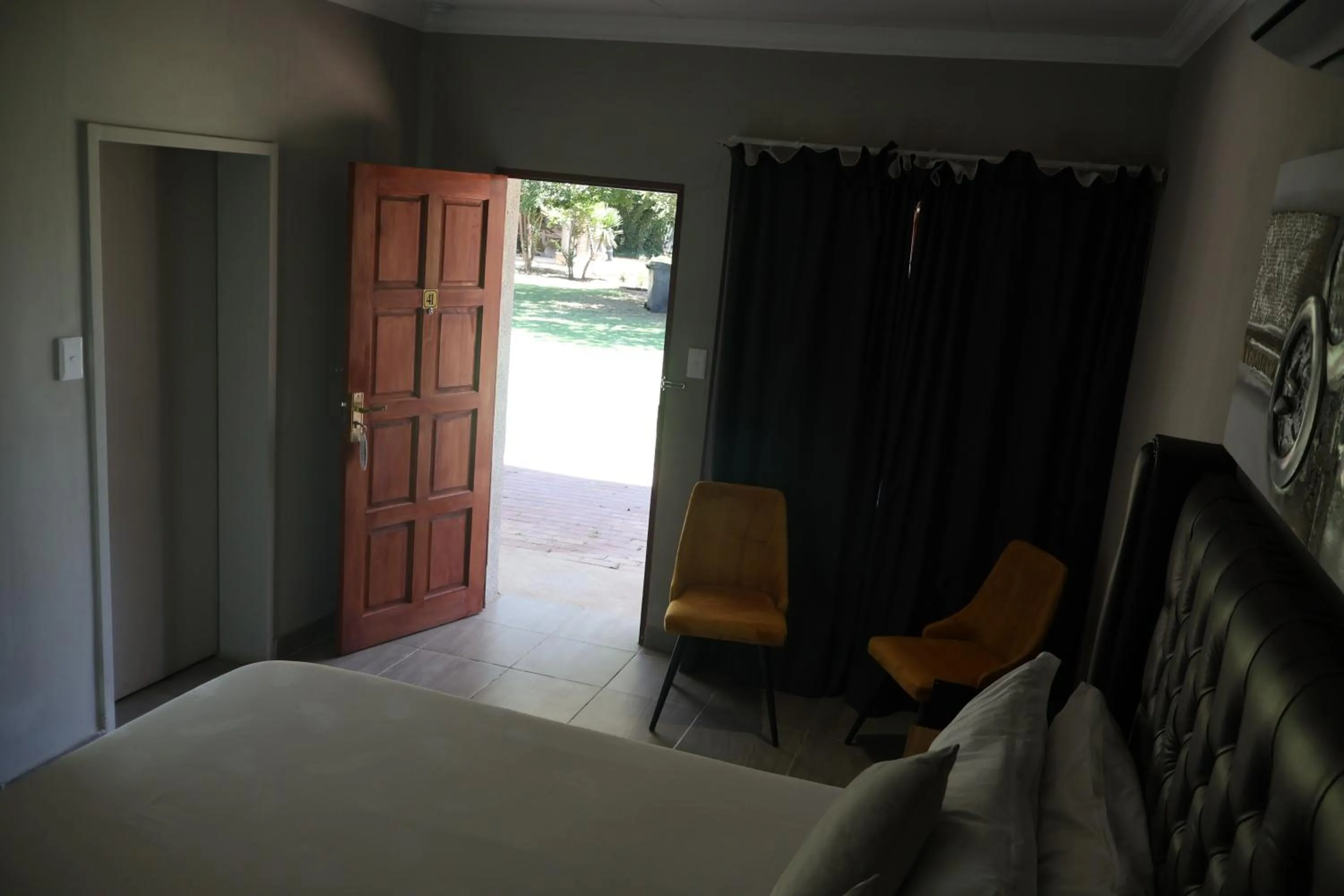 Bedroom, Bed in Boksburg Hotel