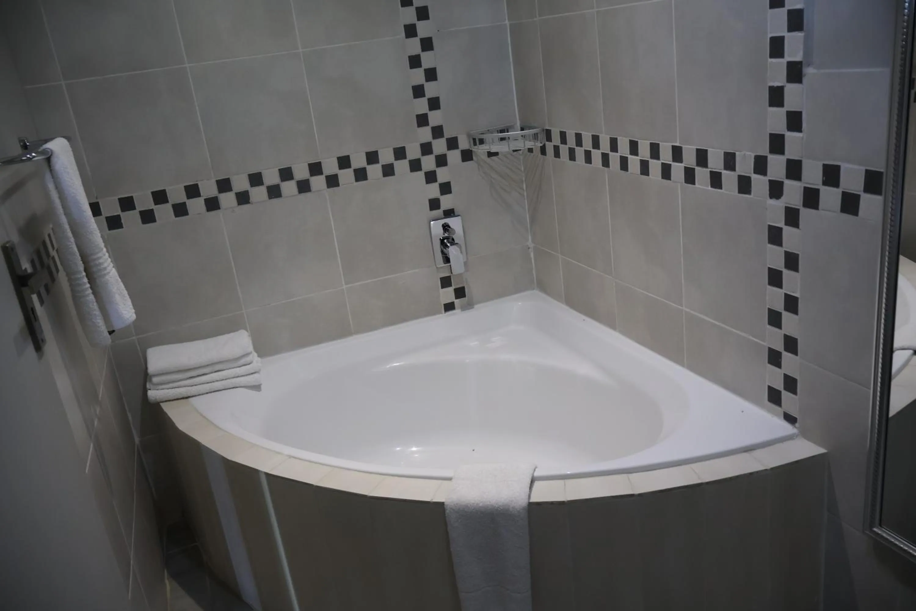 Bath in Boksburg Hotel