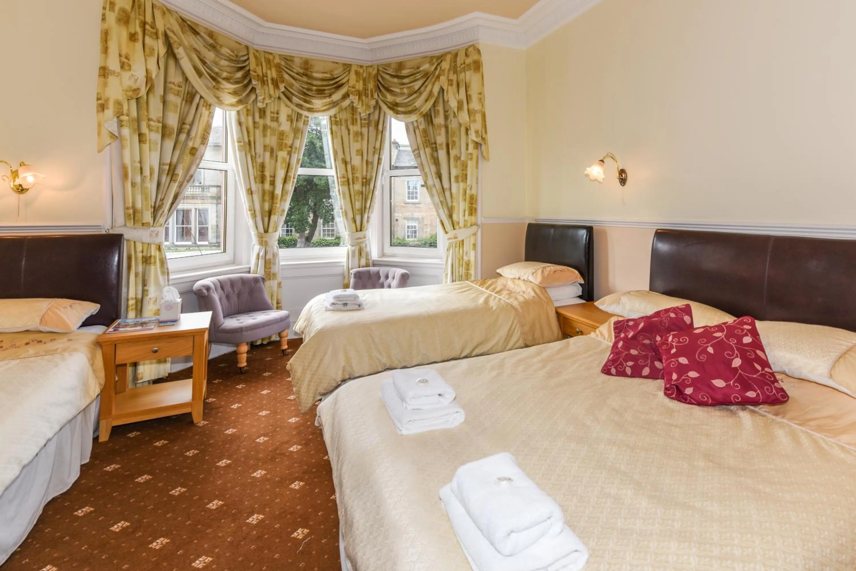 Bedroom, Bed in Brae Guest House