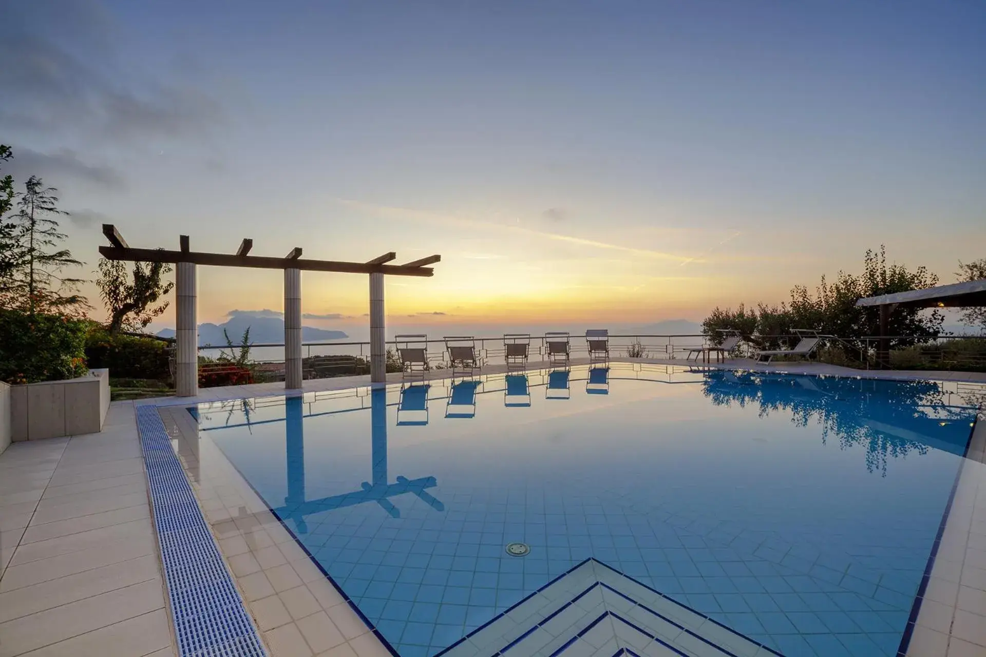 AMORE RENTALS - Villa Elia AMORE RENTALS - Villa Elia