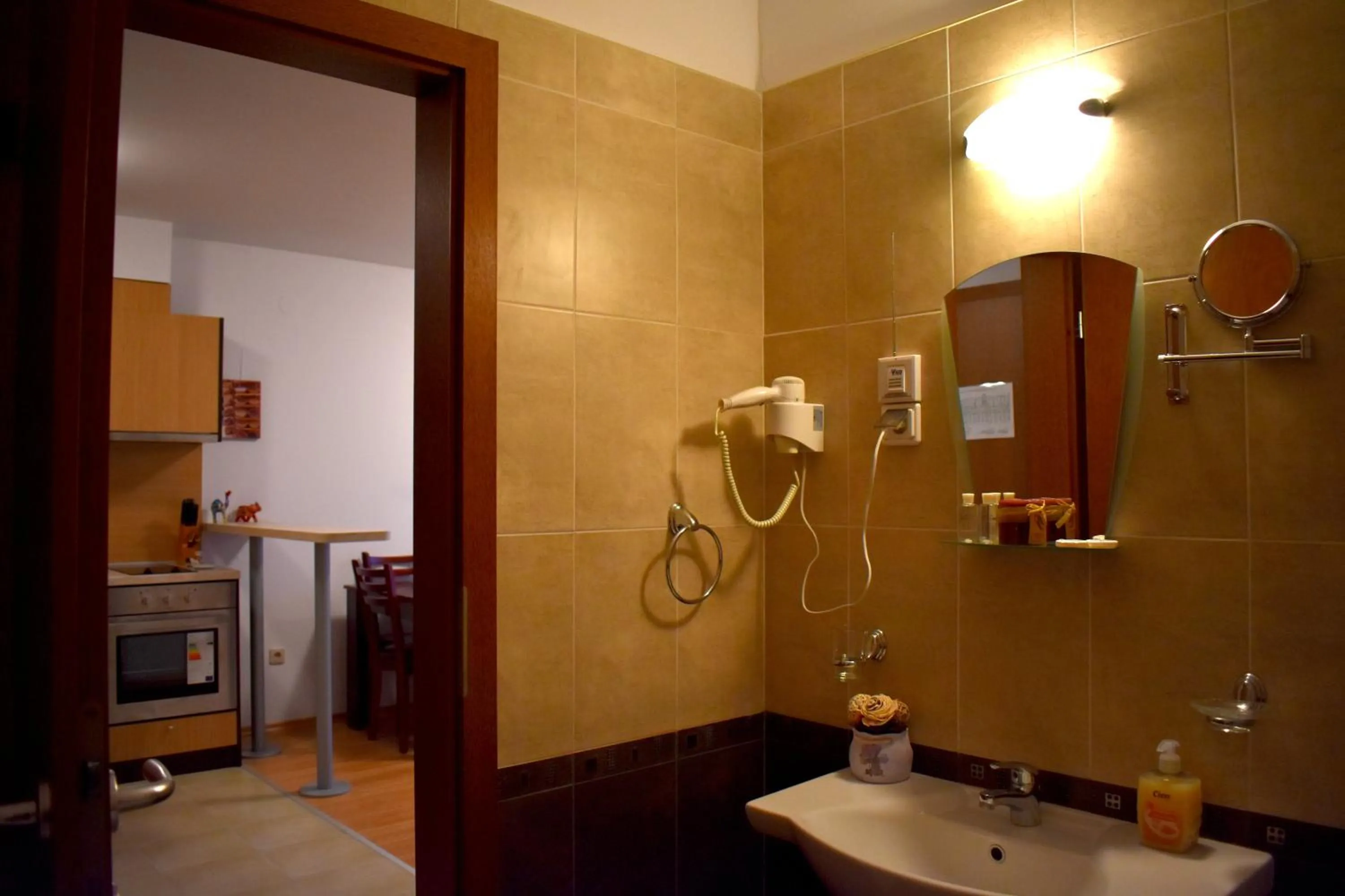 Shower in Aspen Ski and Golf Resort