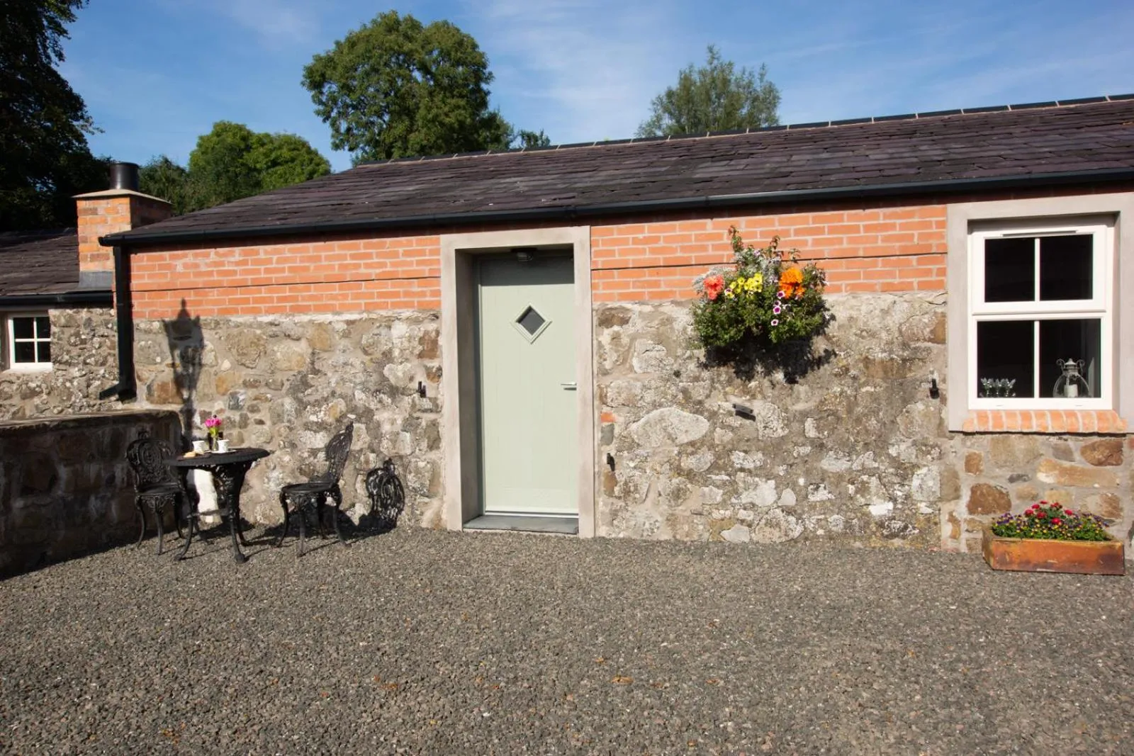 Property building in Millbrae Lodges