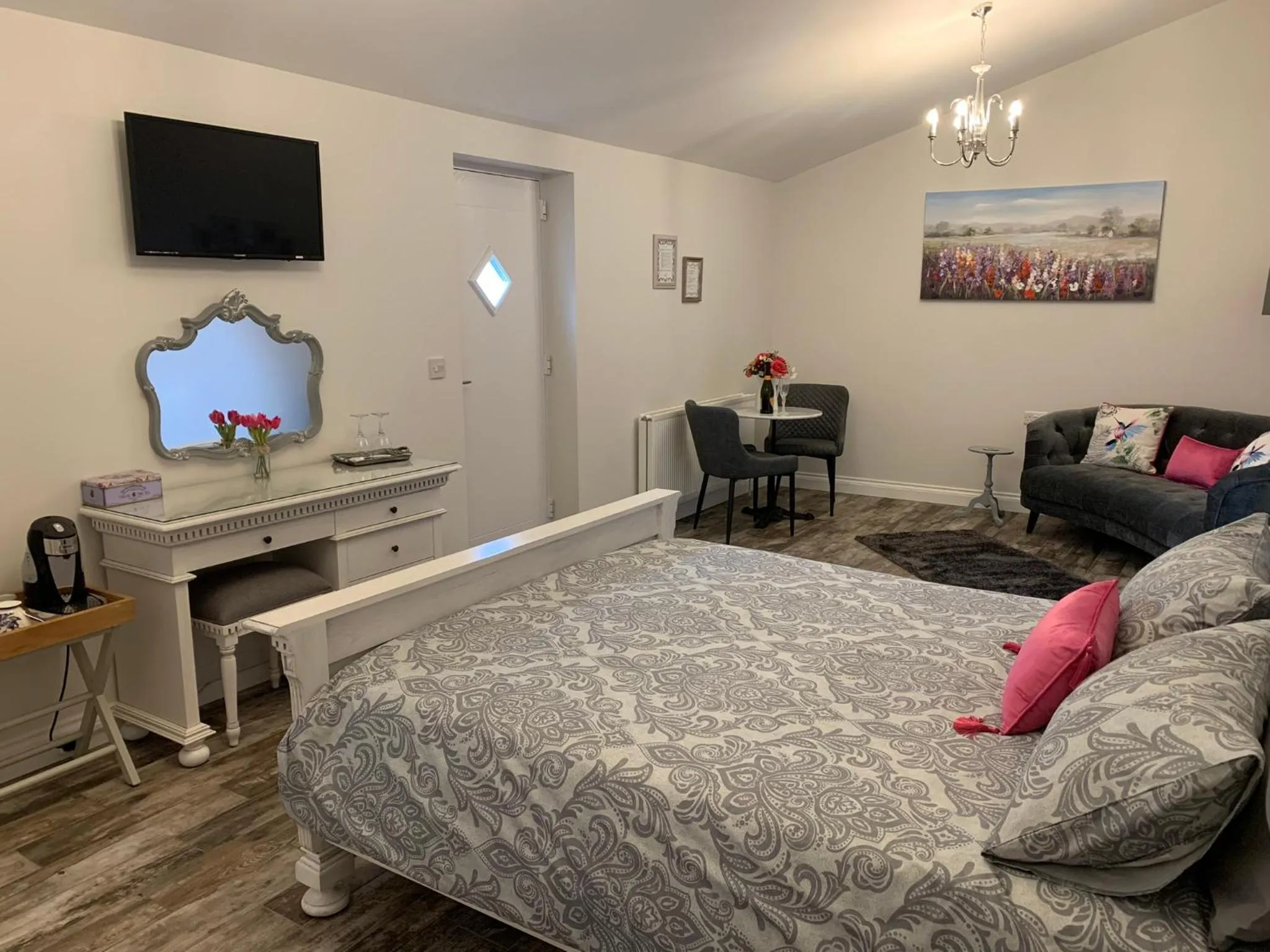 Bed in Millbrae Lodges