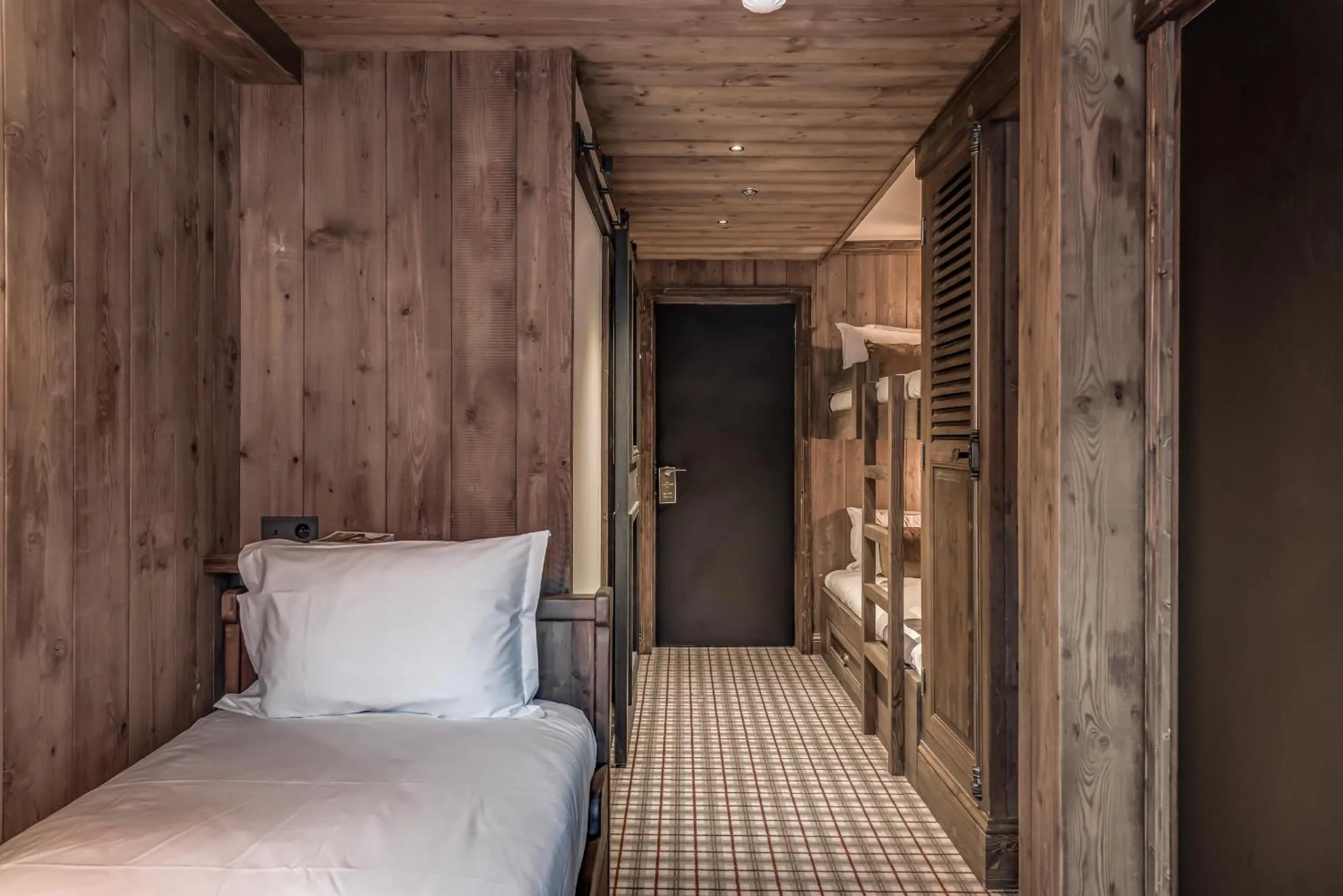 Bed in Hotel & Spa Le Val d'Isère