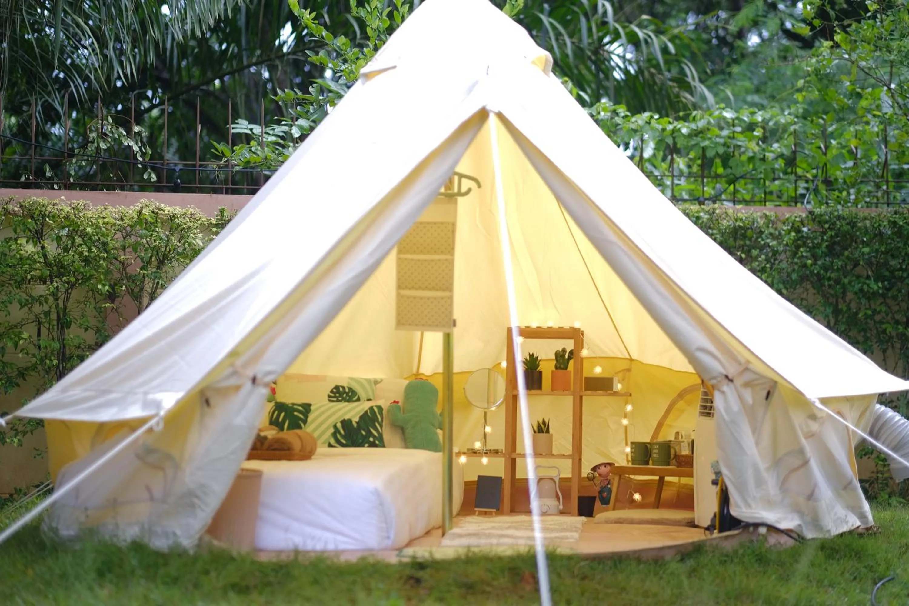 Photo of the whole room in O Little Tent de Koh Chang