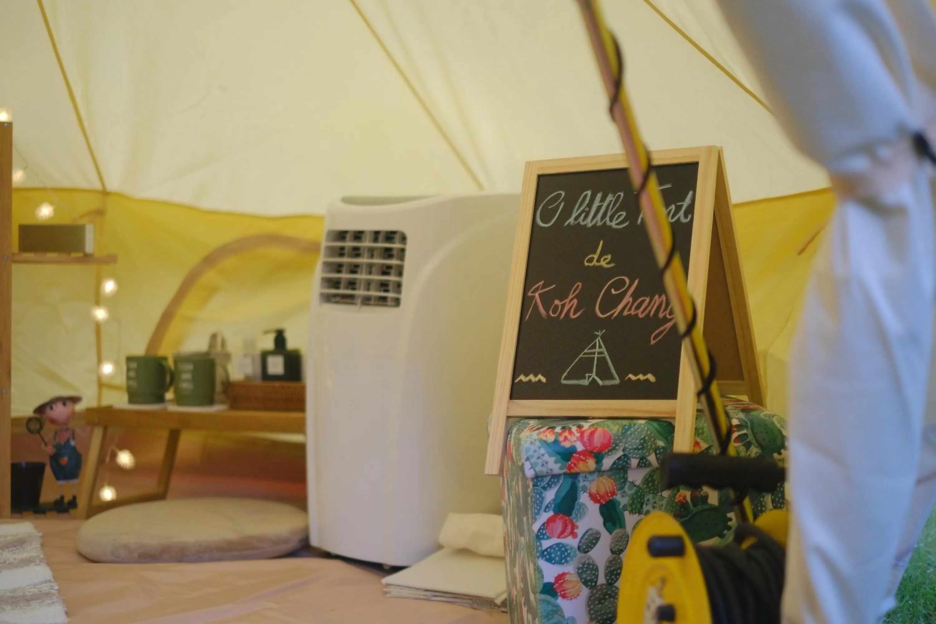 Decorative detail in O Little Tent de Koh Chang
